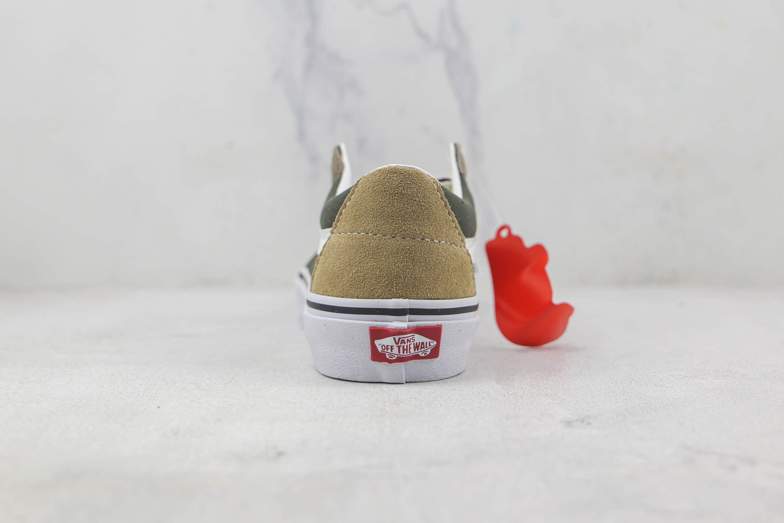 万斯Vans Sk8-Low余文乐同款棕绿拼接硫化帆布鞋原楦头纸板打造原盒原标 货号:VN0A4UUKB7J