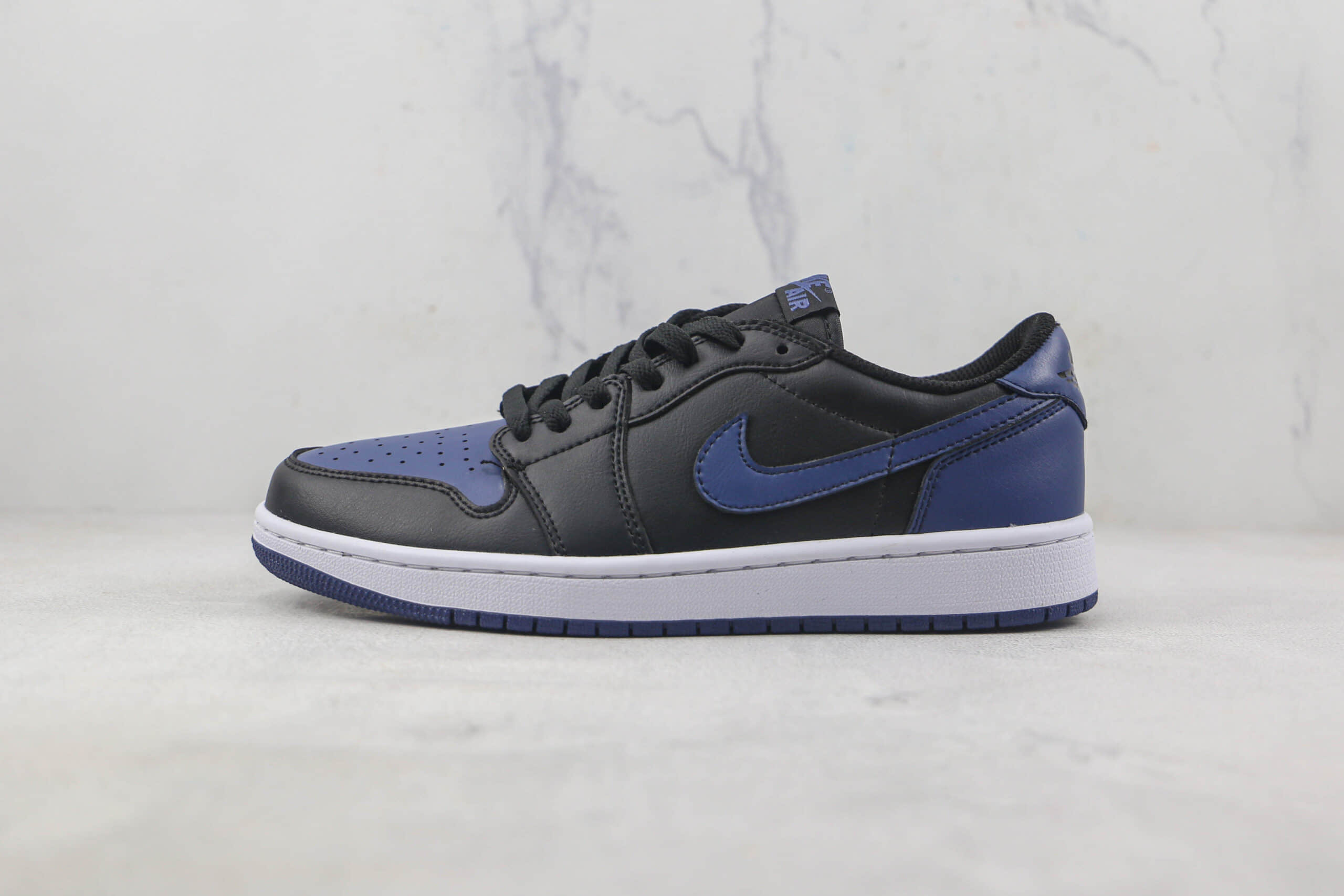 乔丹Air Jordan 1 Low莆田纯原复刻版本低帮AJ1皇家黑蓝色板鞋原楦头纸板打造 (ID:87920) - 图片1