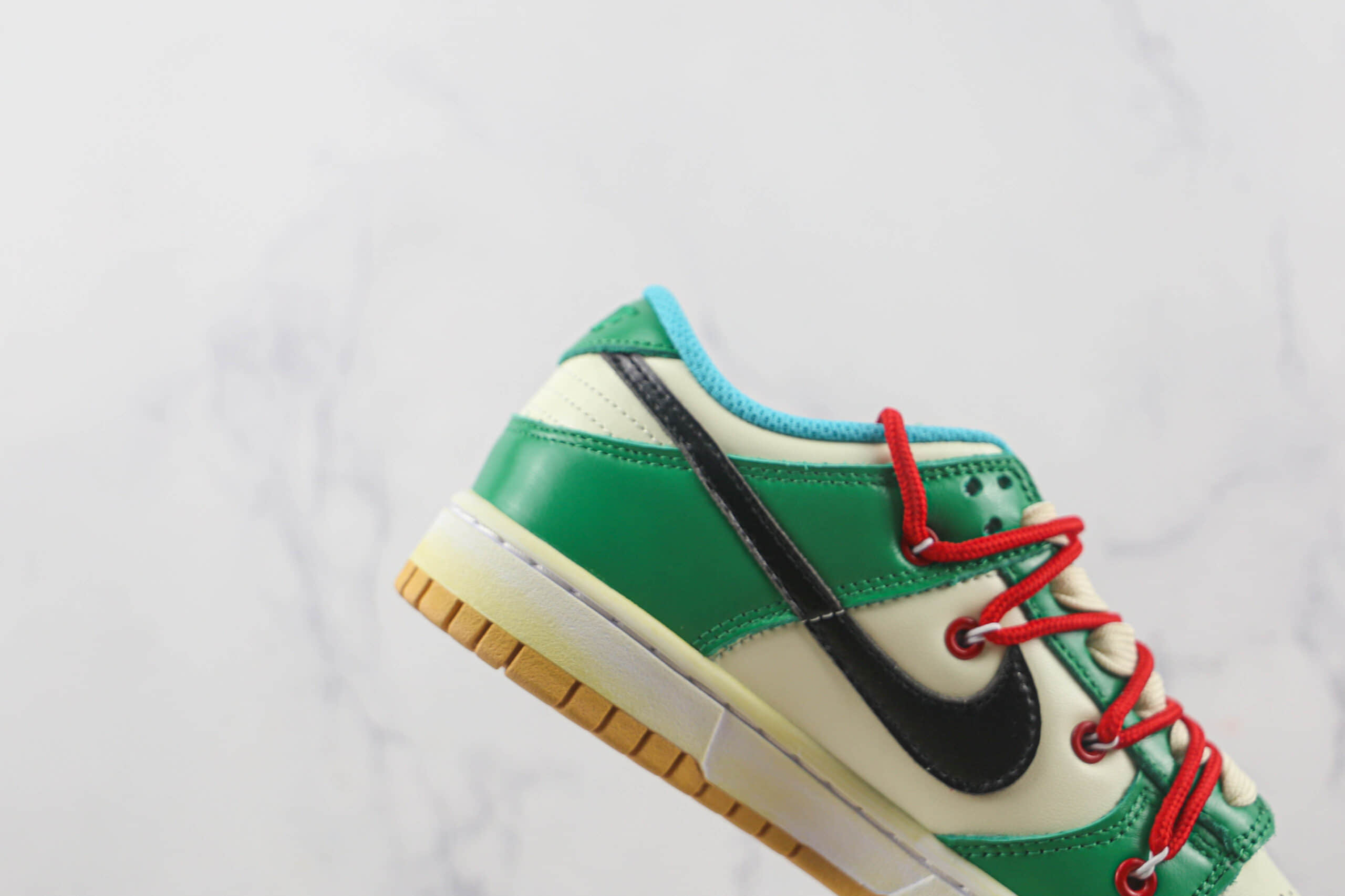 耐克Nike SB Dunk Low Cherry莆田纯原复刻版本低帮SB DUNK白绿抽绳樱桃配色板鞋原楦头纸板打造 货号:DH0952-100