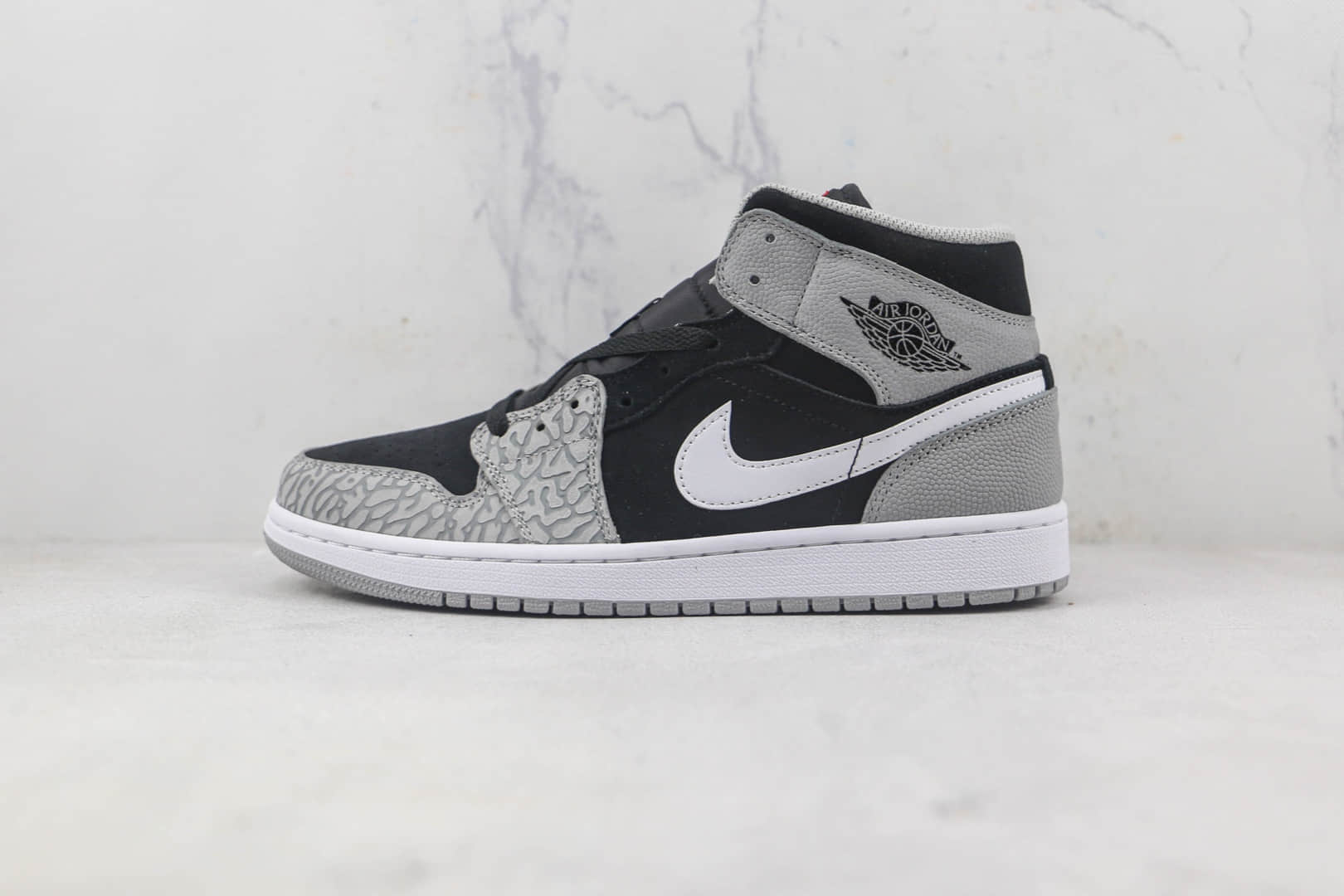 乔丹Air Jordan 1 Mid Elephant Toe莆田纯原复刻版本中帮AJ1黑灰爆裂纹板鞋原楦头纸板打造 (ID:87987) - 图片1