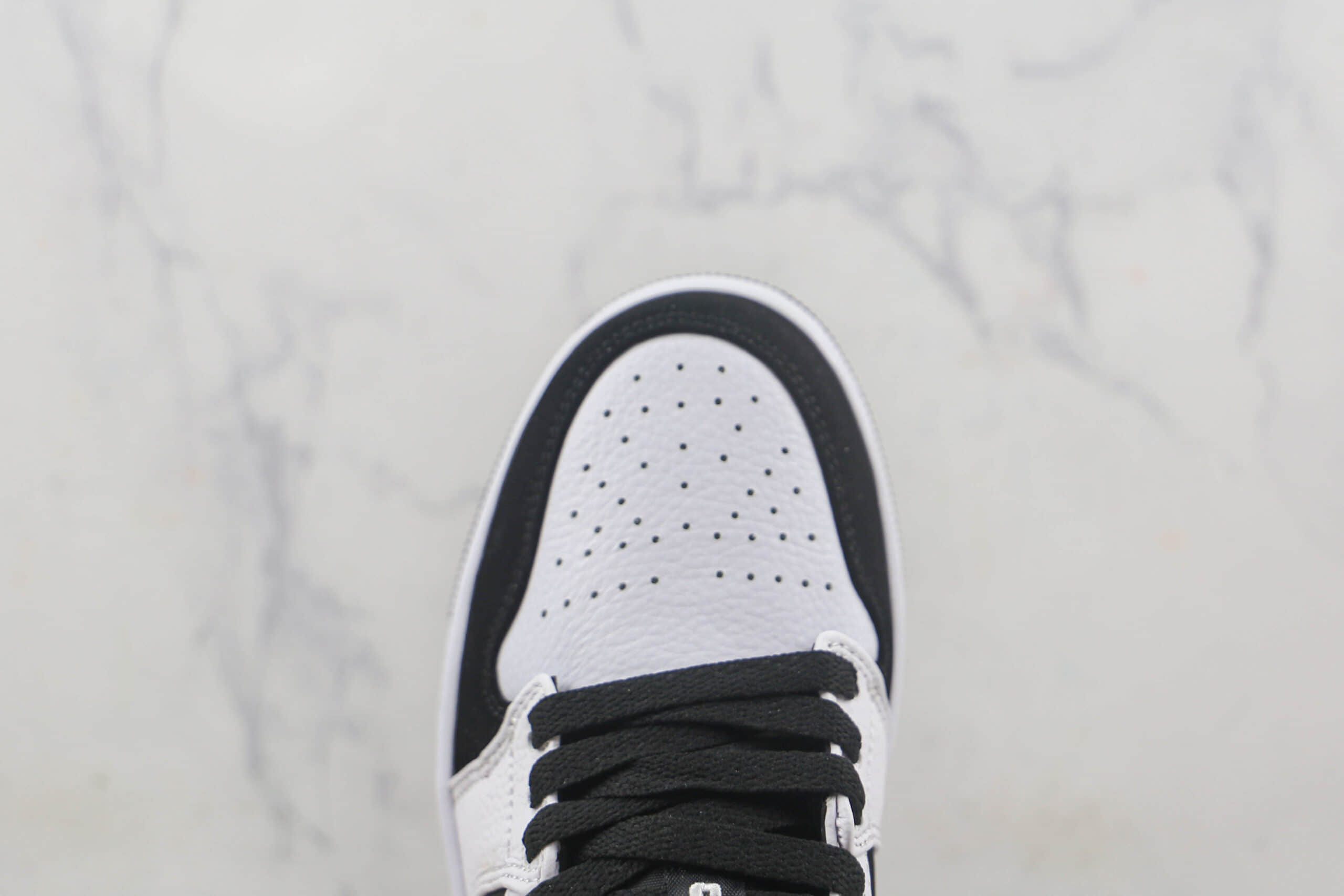 乔丹Air Jordan 1 Low莆田天花板纯原复刻版本低帮AJ1黑白熊猫板鞋原鞋开模一比一打造 货号:553560-101