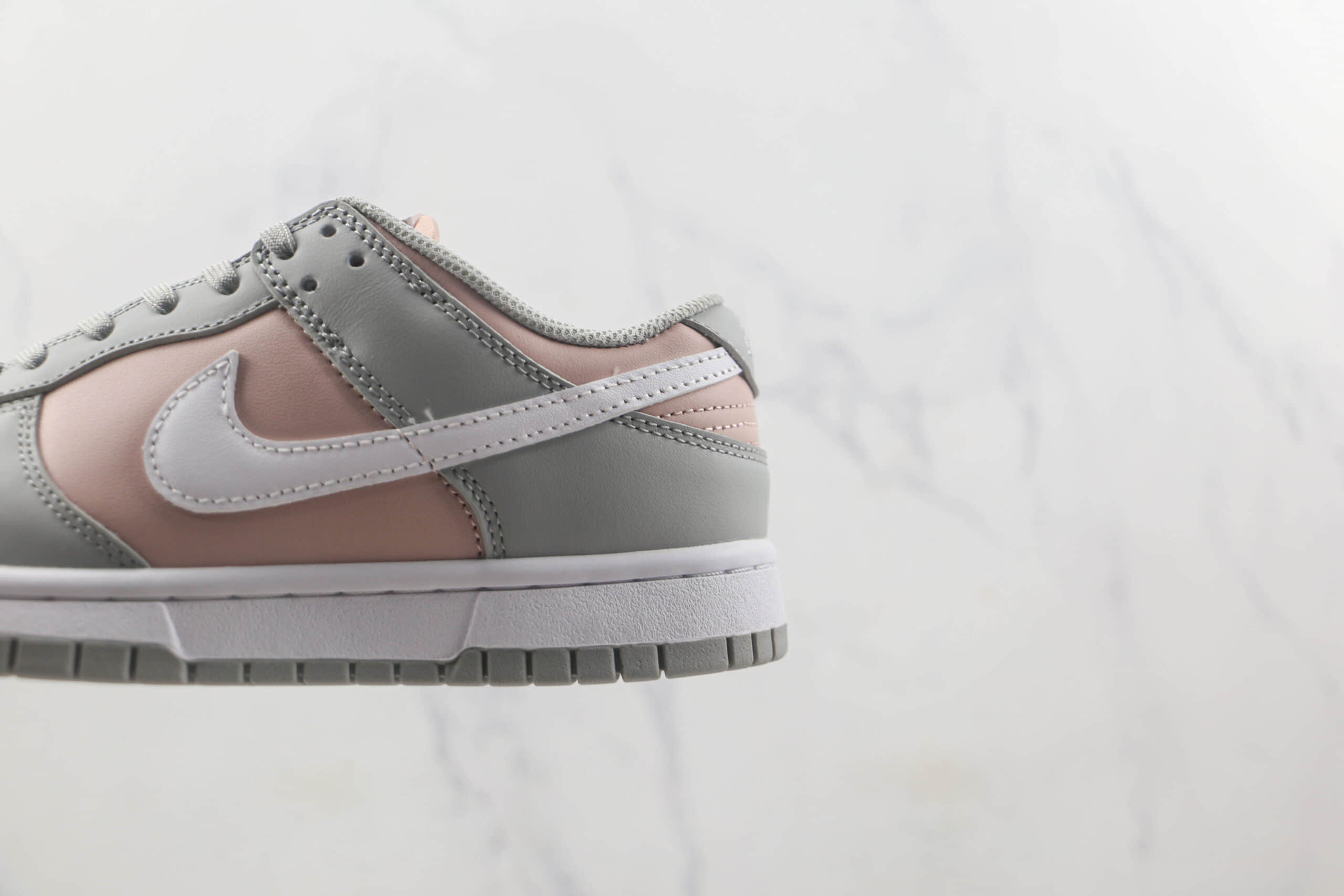耐克Nike SB Dunk low莆田天花板纯原复刻版本低帮SB DUNK灰粉拼接板鞋内置气垫原盒原标 货号:DM8329-600