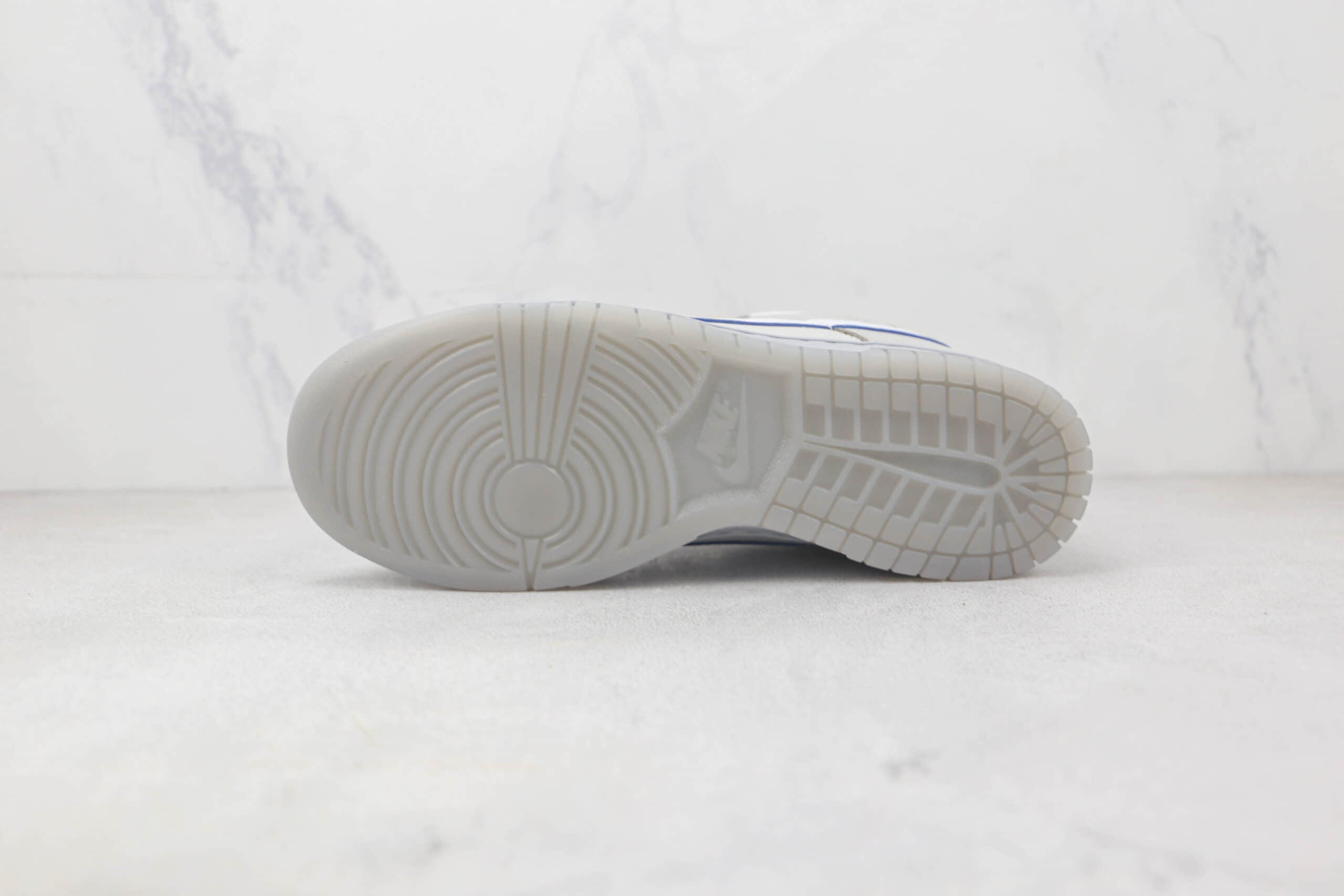 耐克Nike Dunk SB Low莆田纯原复刻版本低帮SB DUNK灰色板鞋内置气垫原盒原标 货号:DX3722-001