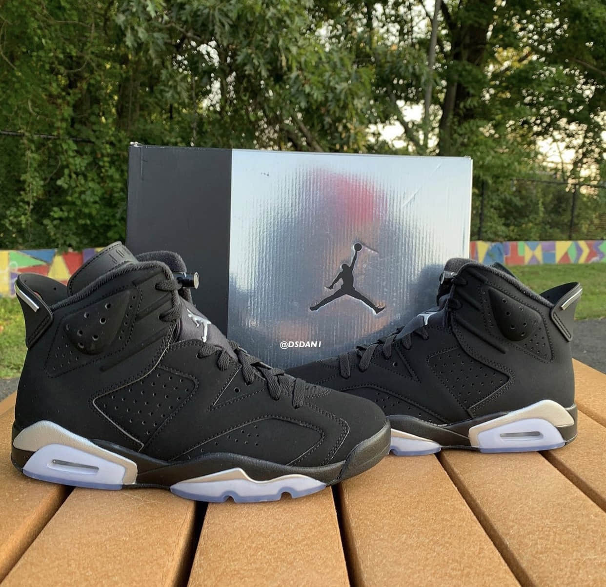 AJ6黑银实物细节曝光！10月15日发售！ (ID:90094) - 图片1
