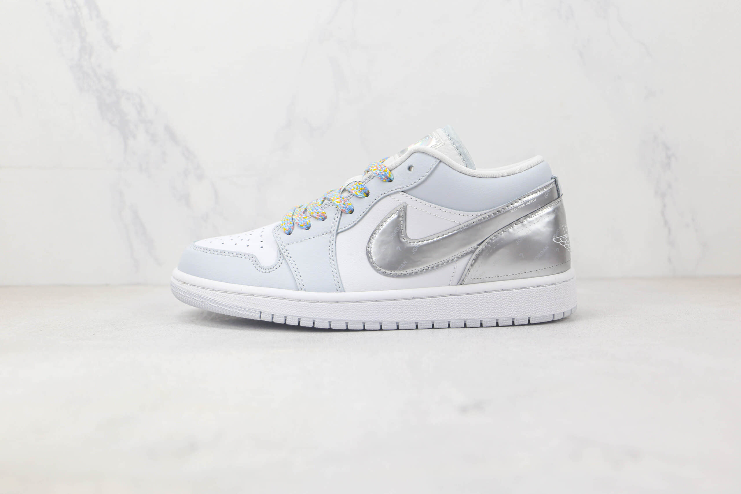 乔丹Air Jordan 1 Low纯原版本低帮AJ1白银色休闲板鞋 乔丹低帮AJ1七夕限定配色 货号:DX6070-101