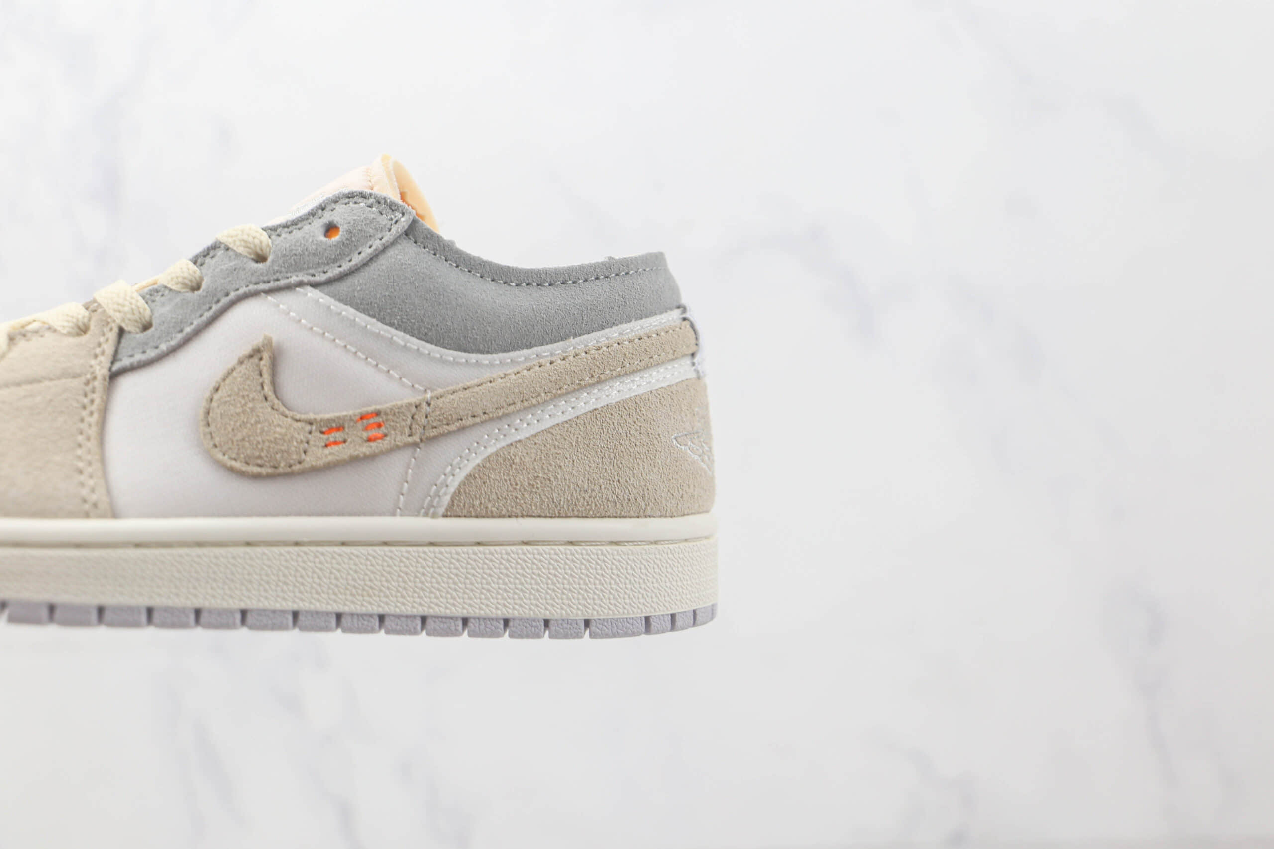 乔丹Air Jordan 1 Low SE Craft White and Phantom纯原版本低帮AJ1白灰色休闲板鞋 莆田AJ工厂批发 货号：DN1635-100