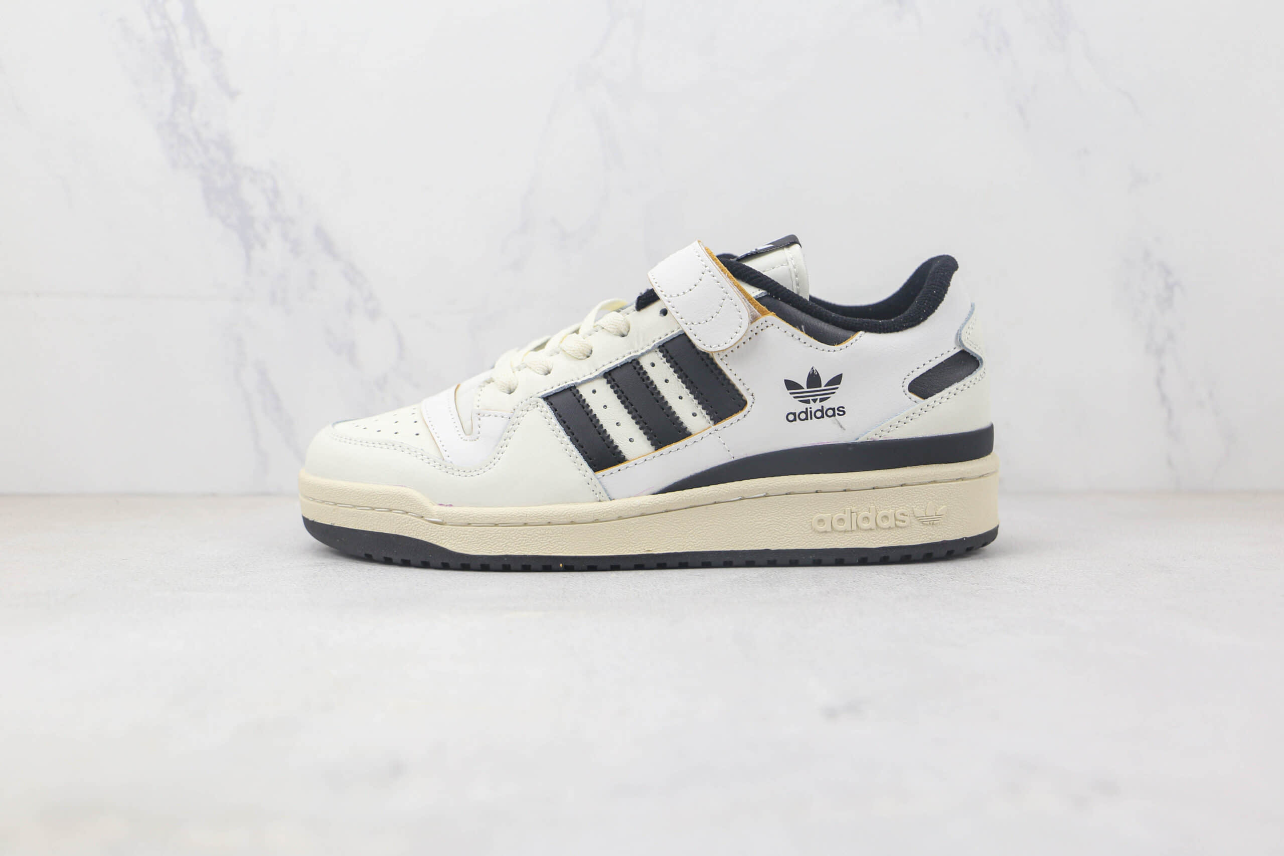 阿迪达斯Adidas originals Forum 84 low纯原版本Forum84白黑色魔术贴复古板鞋 阿迪达斯Forum84复古校园板鞋 (ID:90602) - 图片1