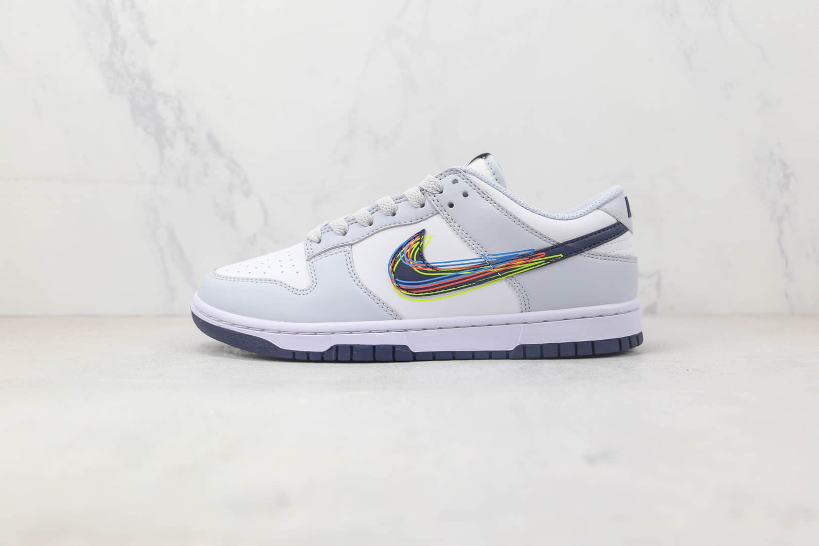 耐克Nike SB Dunk Low Dunk纯原版本低帮SB DUNK灰白彩虹涂鸦配色板鞋 耐克SB DUNK系列板鞋 (ID:90610) - 图片1
