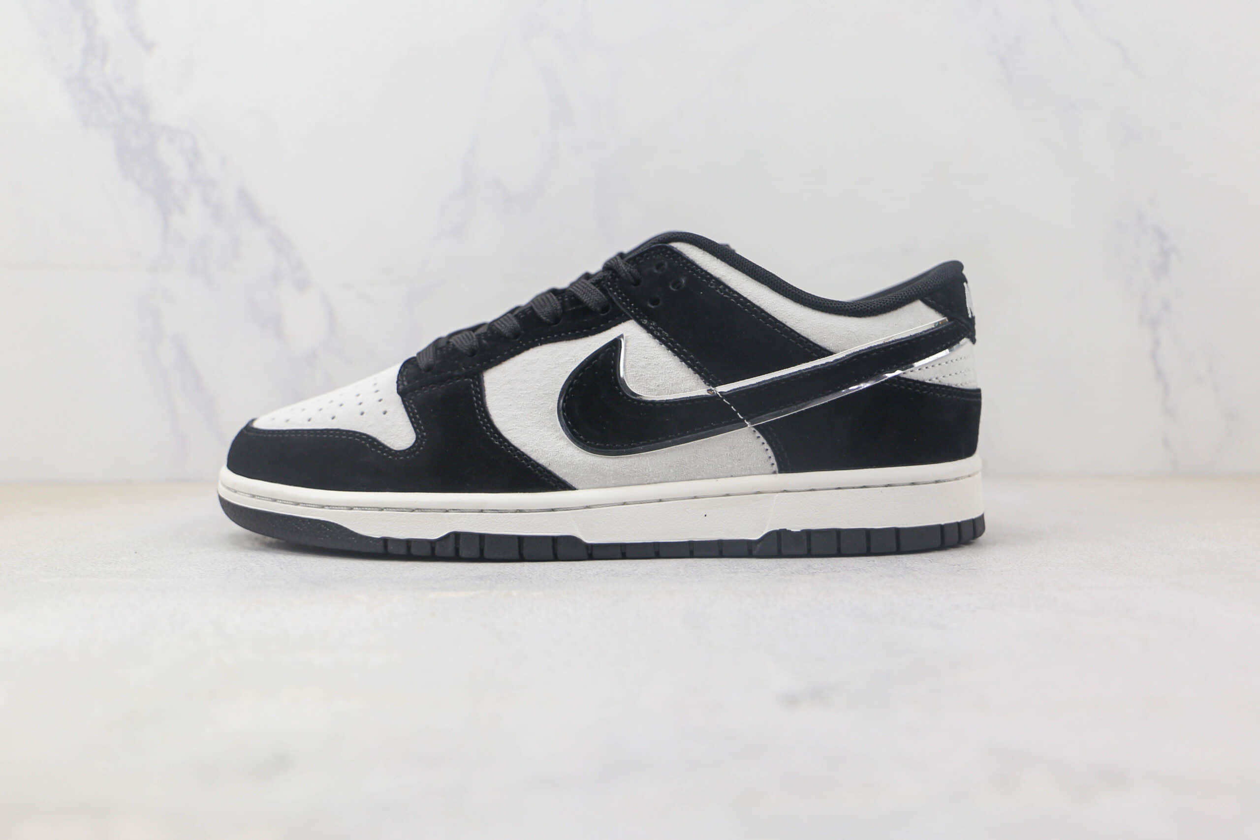 耐克Nike SB Dunk Low Pro纯原版本低帮SB DUNK麂皮黑白色板鞋 耐克SB DUNK滑板鞋 (ID:90899) - 图片1