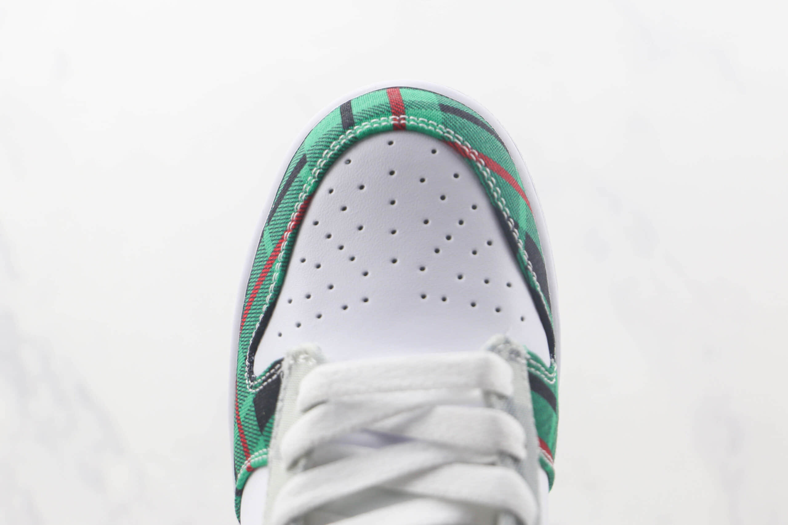 耐克Nike Dunk Low Plaid纯原版本低帮DUNK红绿格子布花纹板鞋 耐克DUNK校园板鞋 货号:DV0827-100