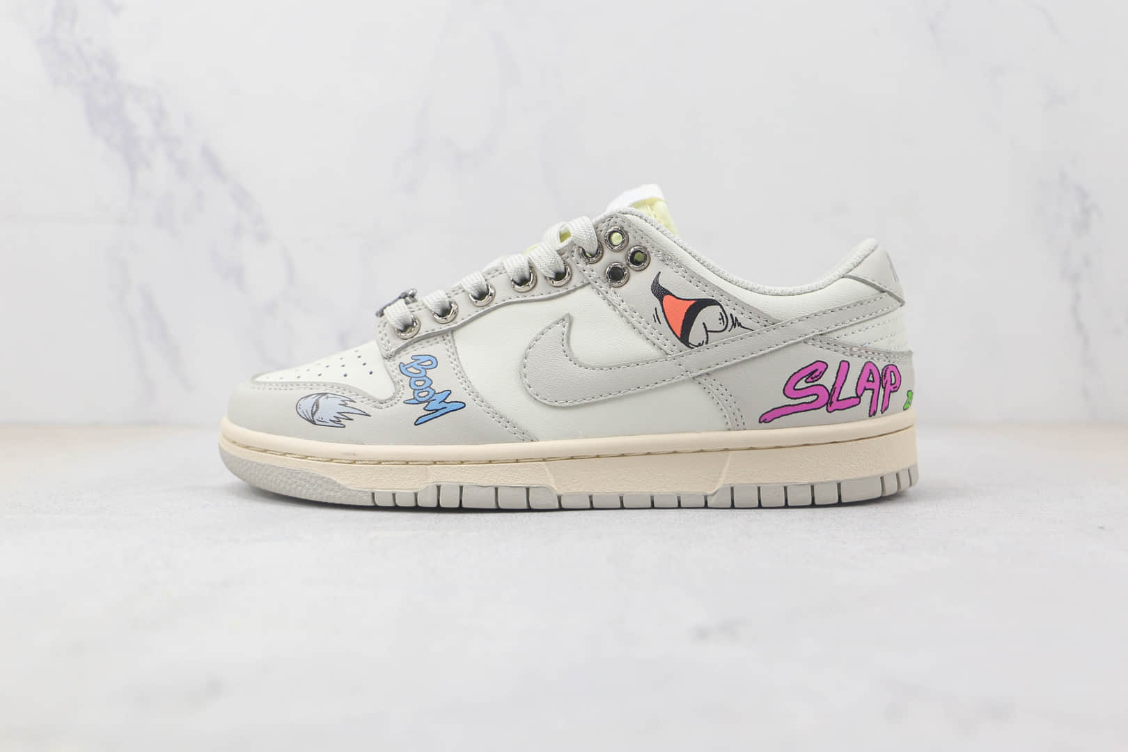 耐克Nike SB Dunk Low纯原版本低帮SB DUNK骨白漫画涂鸦板鞋 耐克DUNK工厂货源 (ID:90948) - 图片1