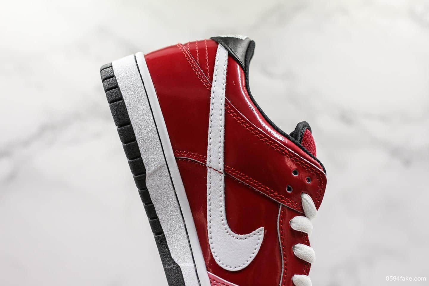 耐克Nike Dunk SB Low Kuwahara Et外星人漆皮公司级版本Dunk Sb新品首发原鞋开模 货号:313170-611