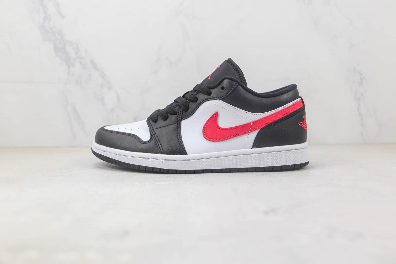 乔丹Air Jordan 1 Low纯原版本低帮AJ1黑白红勾板鞋 莆田乔丹AJ货源 货号:DC0774-004