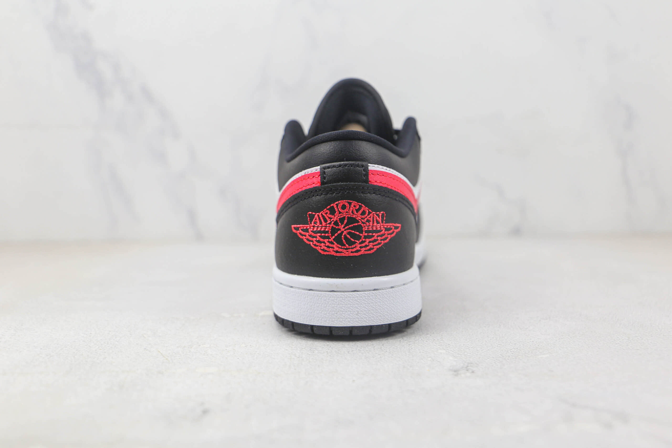 乔丹Air Jordan 1 Low纯原版本低帮AJ1黑白红勾板鞋 莆田乔丹AJ货源 货号:DC0774-004