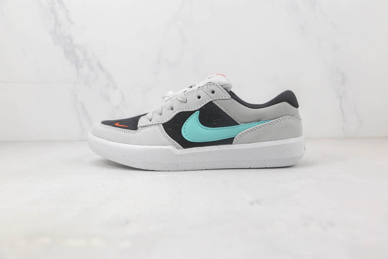 耐克Nike SB Force 58灰黑绿色SB58系列麂皮拼接复古板鞋 耐克SB58系列复古滑板鞋 (ID:91653) - 图片1