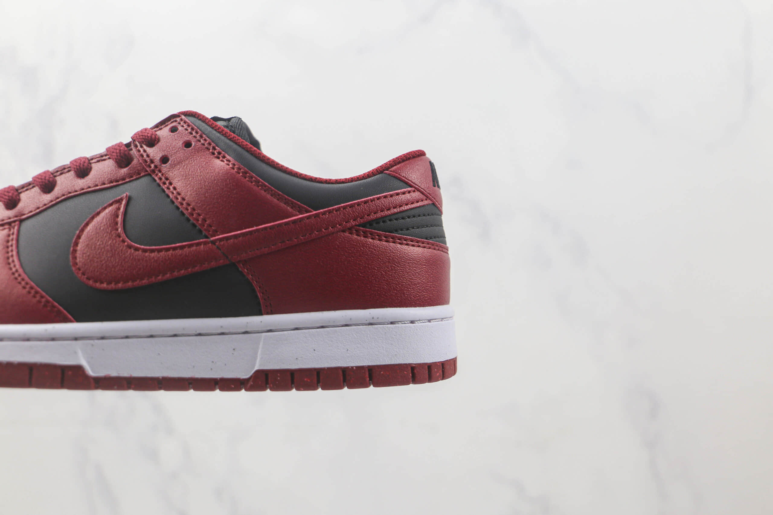 耐克Nike SB Dunk Low Dunk纯原版本低帮SB DUNK黑红色板鞋 耐克DUNK校园板鞋 货号:DN1431-002