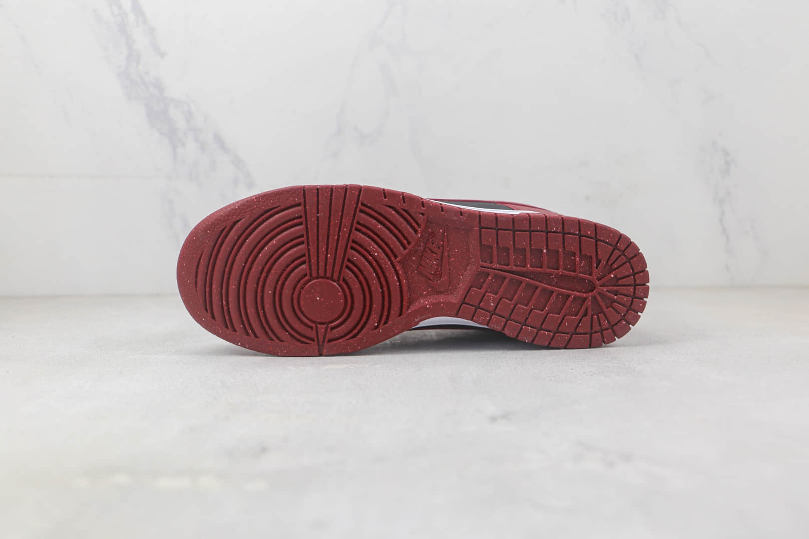 耐克Nike SB Dunk Low Dunk纯原版本低帮SB DUNK黑红色板鞋 耐克DUNK校园板鞋 货号:DN1431-002