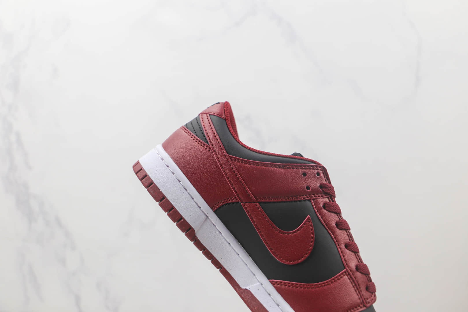 耐克Nike SB Dunk Low Dunk纯原版本低帮SB DUNK黑红色板鞋 耐克DUNK校园板鞋 货号:DN1431-002