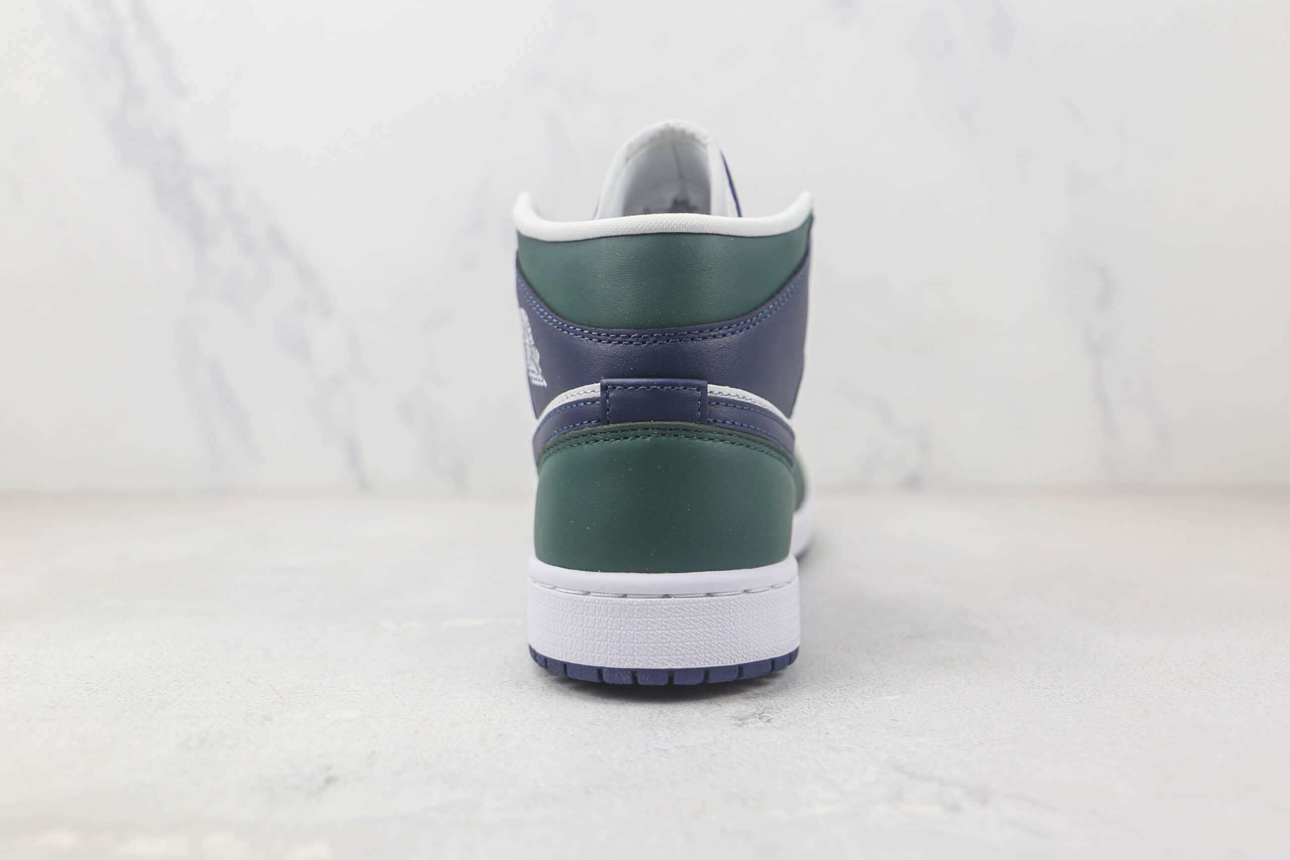 乔丹Air Jordan 1 Mid纯原版本中帮AJ1海军蓝绿拼色板鞋 莆田天花板AJ系列 货号:DZ5326-300