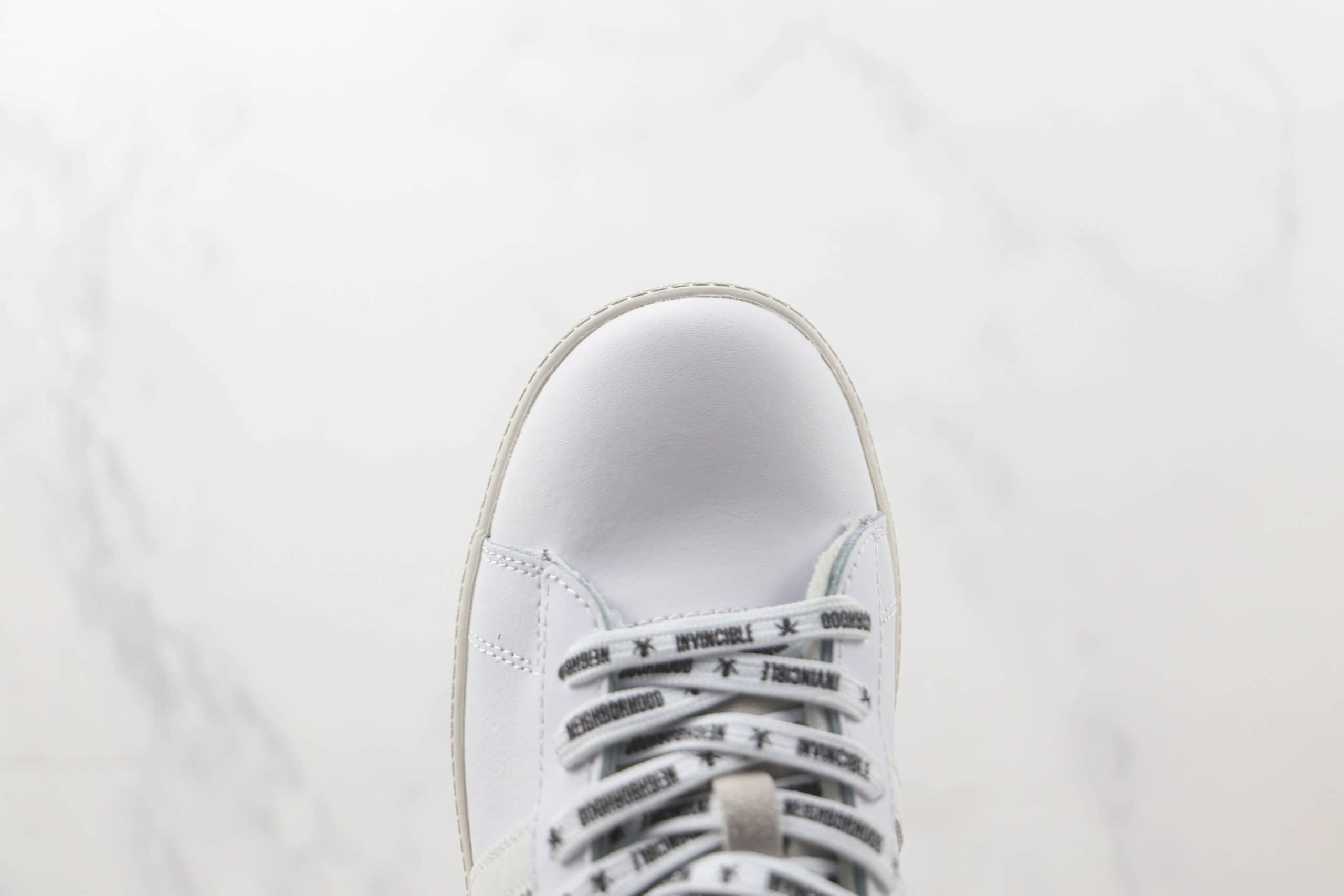 阿迪达斯Adidas Originals Campus x INVINCIBLE x NEIGHBORHOOD三方联名款白银蛇纹反毛皮复古运动板鞋 (ID:91773) - 图片1