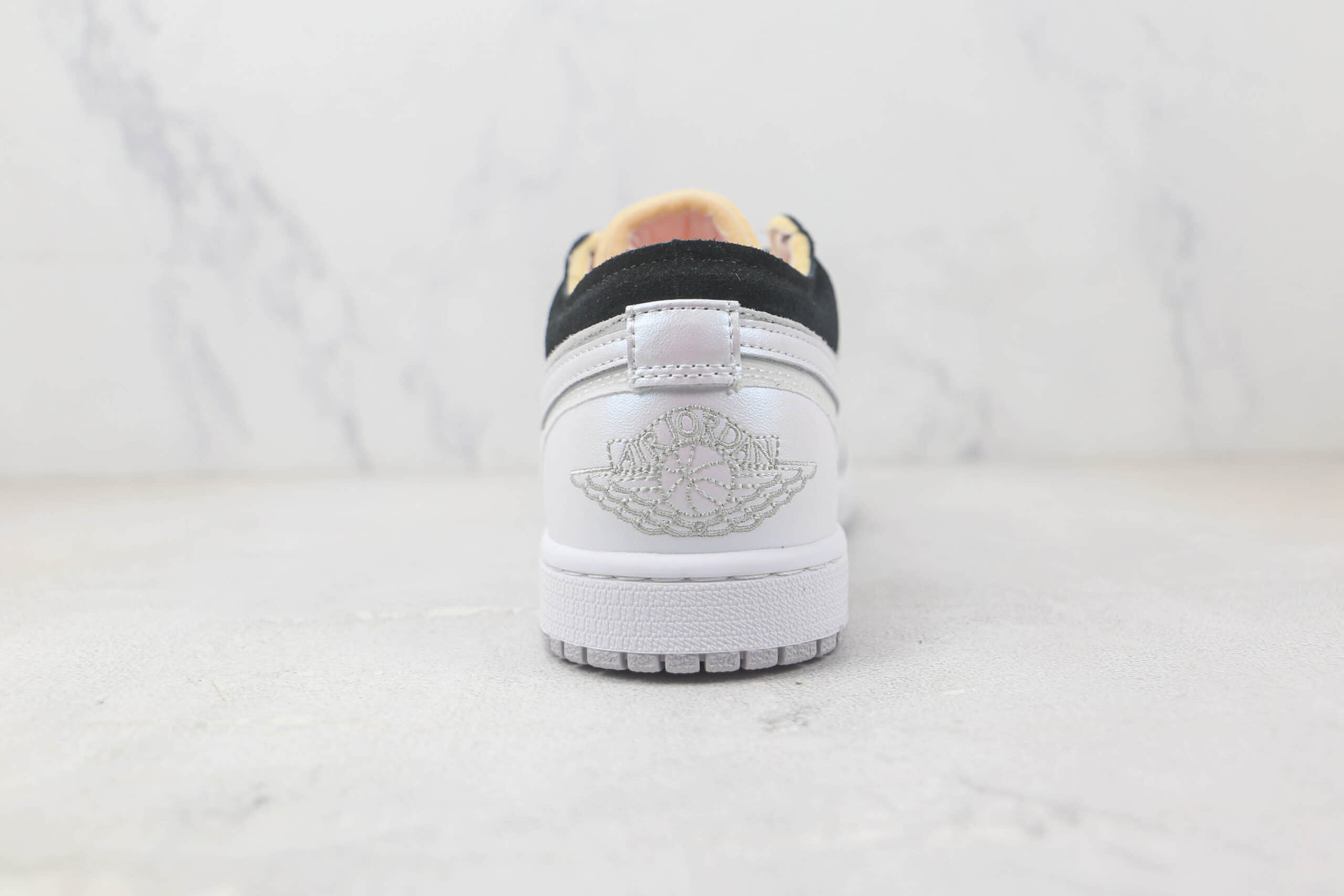 乔丹Air Jordan 1 Low SE Craft White and Phantom纯原版本低帮AJ1白黑粉色板鞋 莆田天花板AJ1系列 货号:DN1635-103