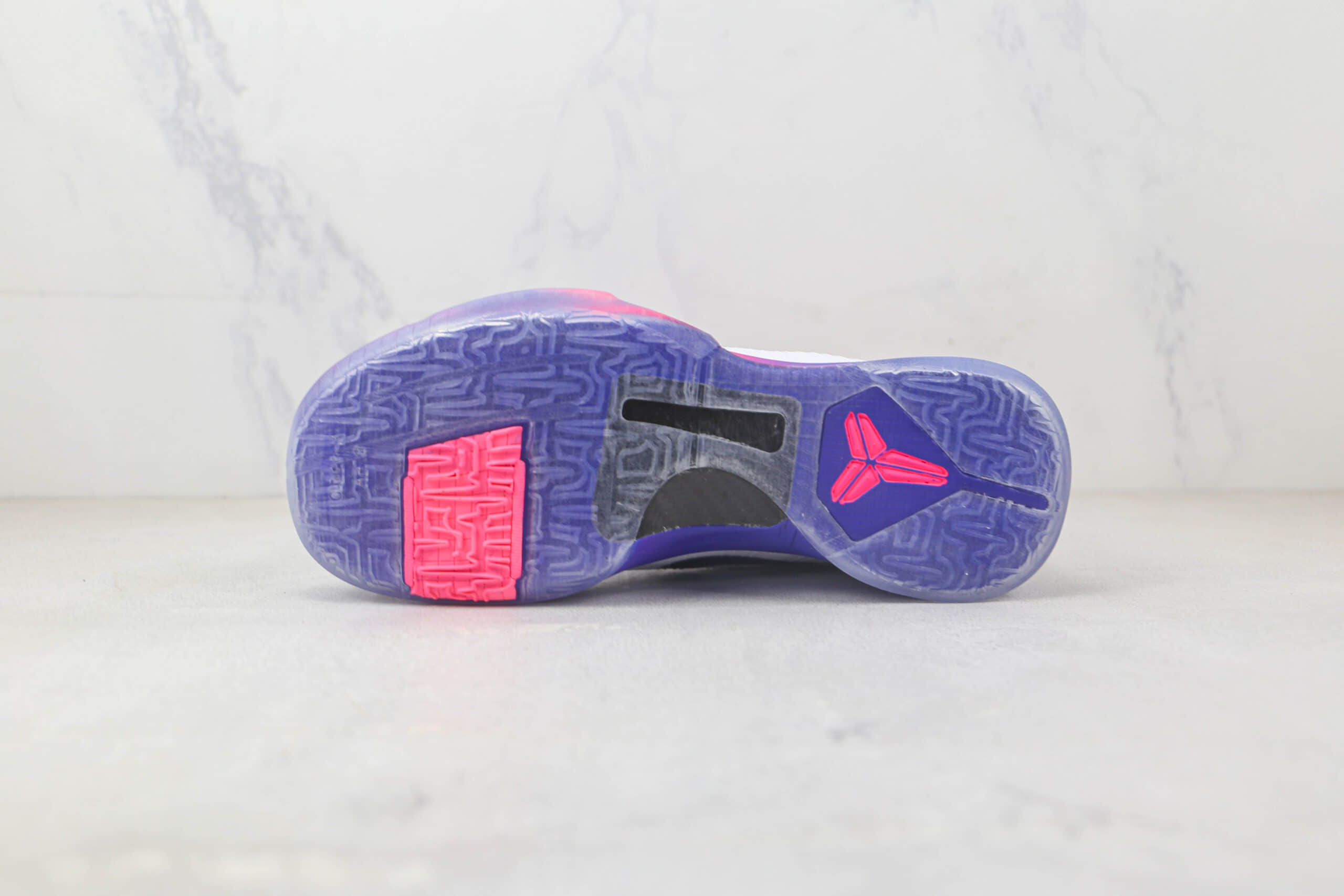 耐克Nike Zoom Kobe 5 Kay Yow纯原版本科比5代乳腺癌配色实战篮球鞋 莆田天花板科比球鞋货源 货号:CW2210-100