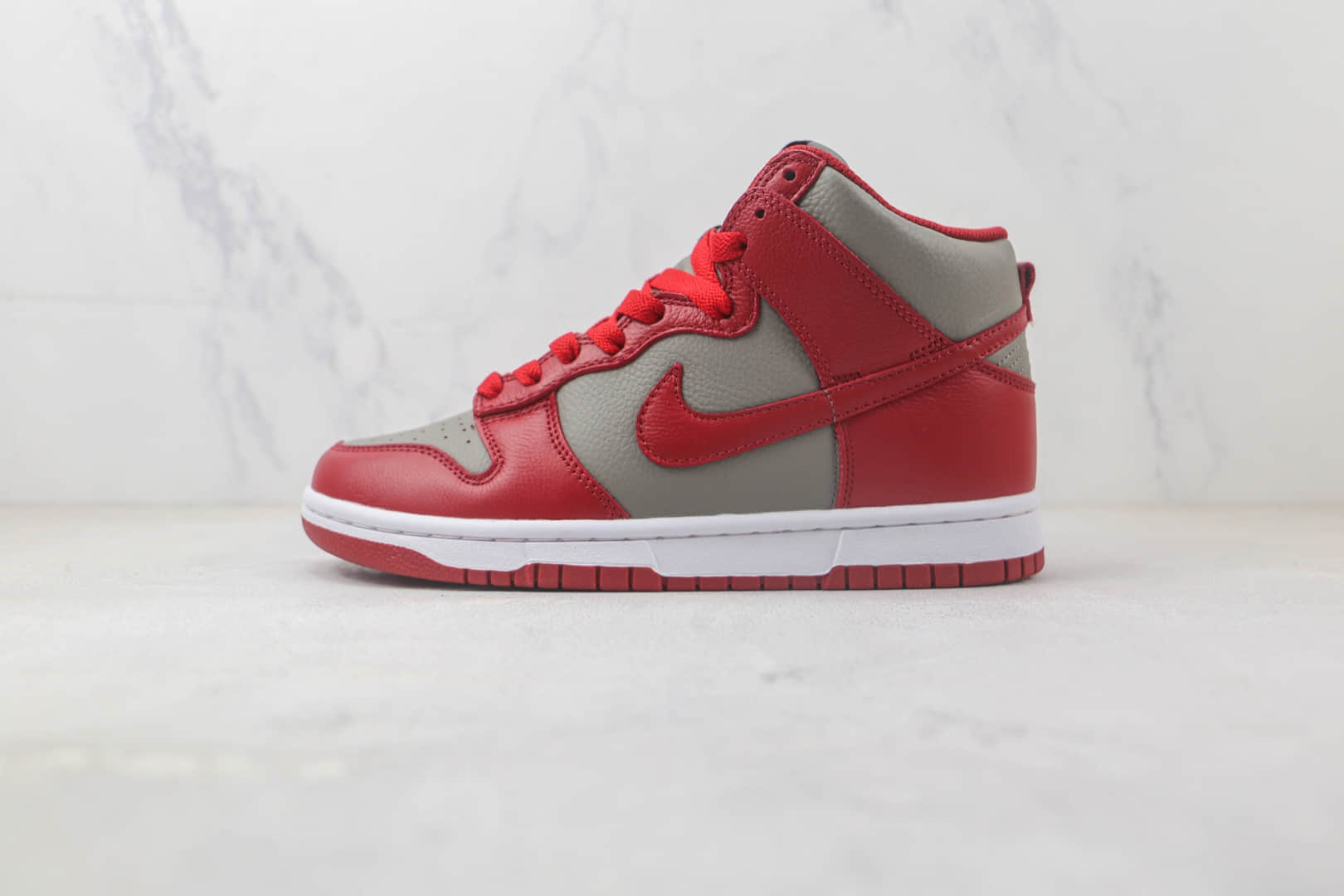 耐克Nike SB Dunk High纯原版本高帮DUNK红棕色板鞋 莆田耐克SB DUNK系列板鞋 货号:850477-001