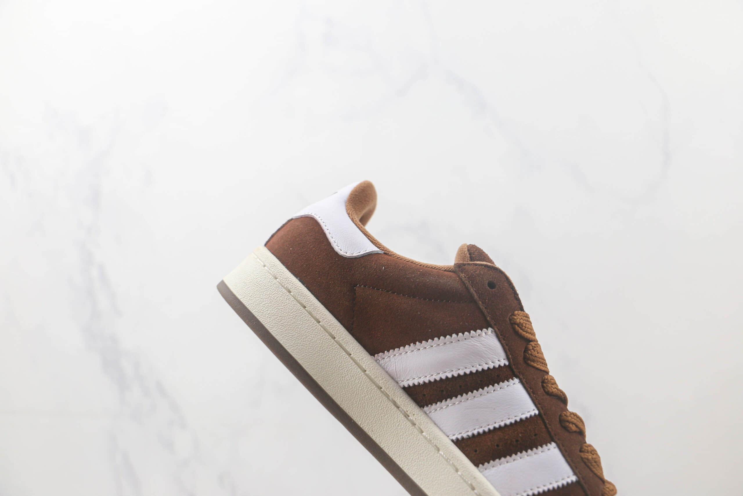 阿迪达斯Adidas Originals Campus 00s纯原版本棕色学院风格复古面包鞋 阿迪达斯校园板鞋 货号:GY6433
