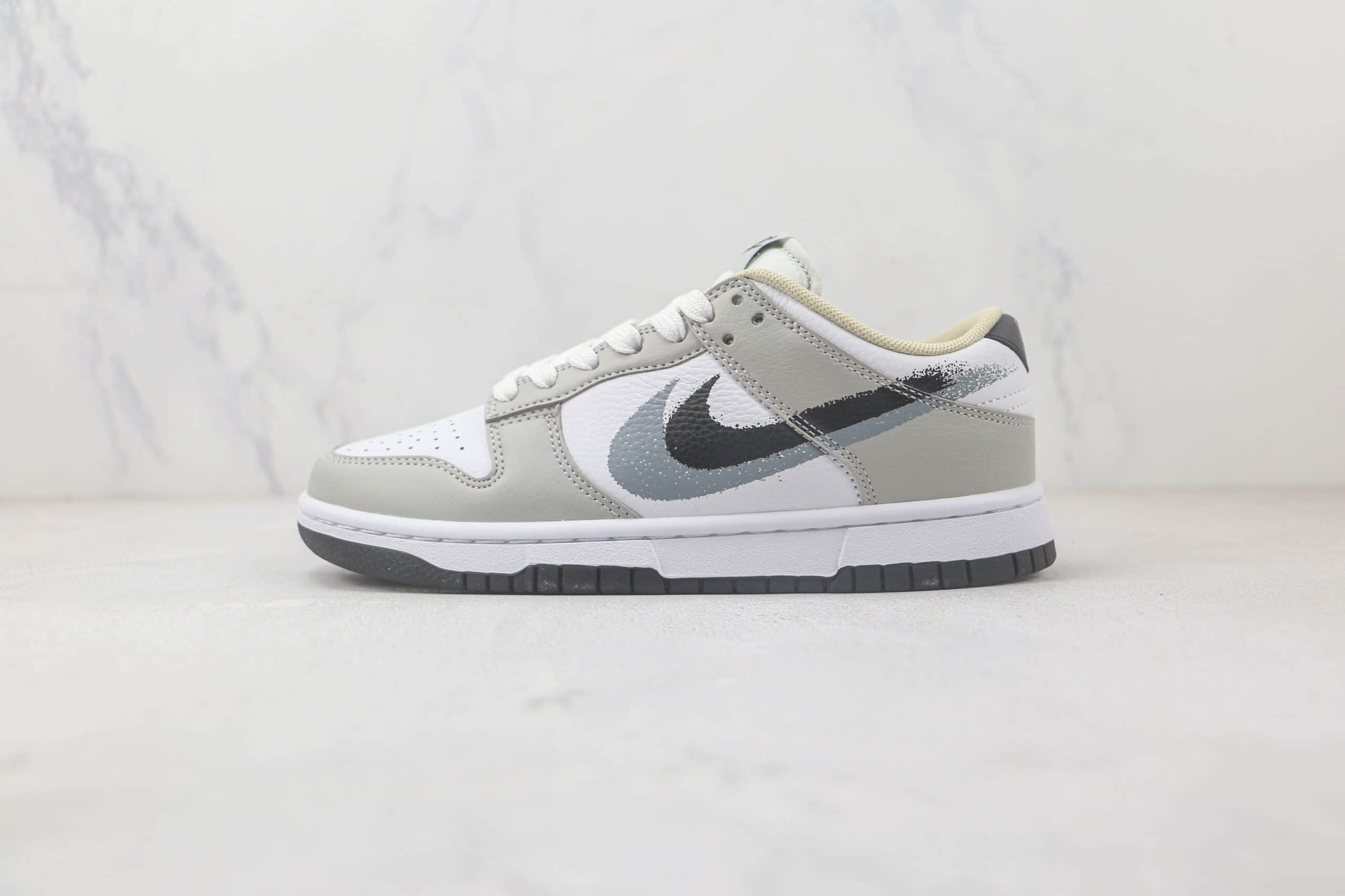 耐克Nike SB Dunk Low Dunk纯原版本低帮SB DUNK黑灰双钩板鞋 莆田天花板DUNK板鞋 (ID:92781) - 图片1