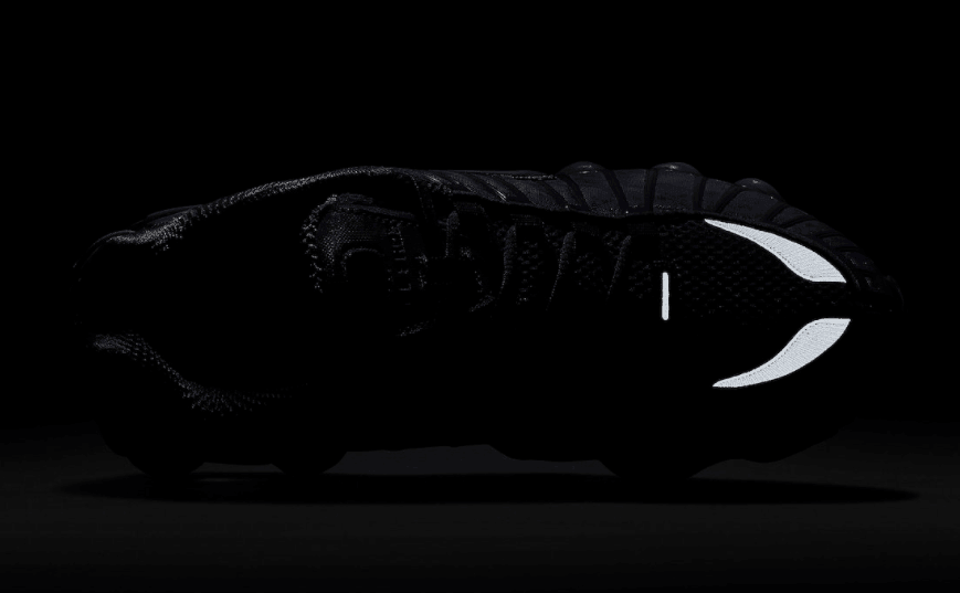 黑武士or纯白?全新Nike Shox TL官图释出!