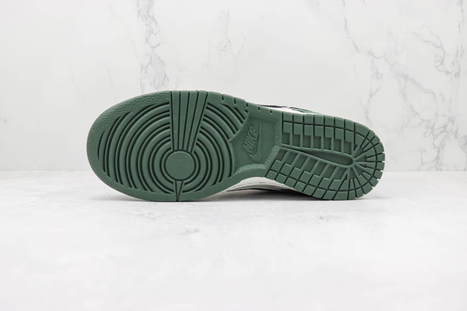 耐克Nike SB Dunk Low Steamboy OST x Otomo Katsuhiro大友克洋联名款纯原版本低帮SB DUNK麂皮摩卡绿板鞋 莆田天花板DUNK板鞋 货号:LF0068-001
