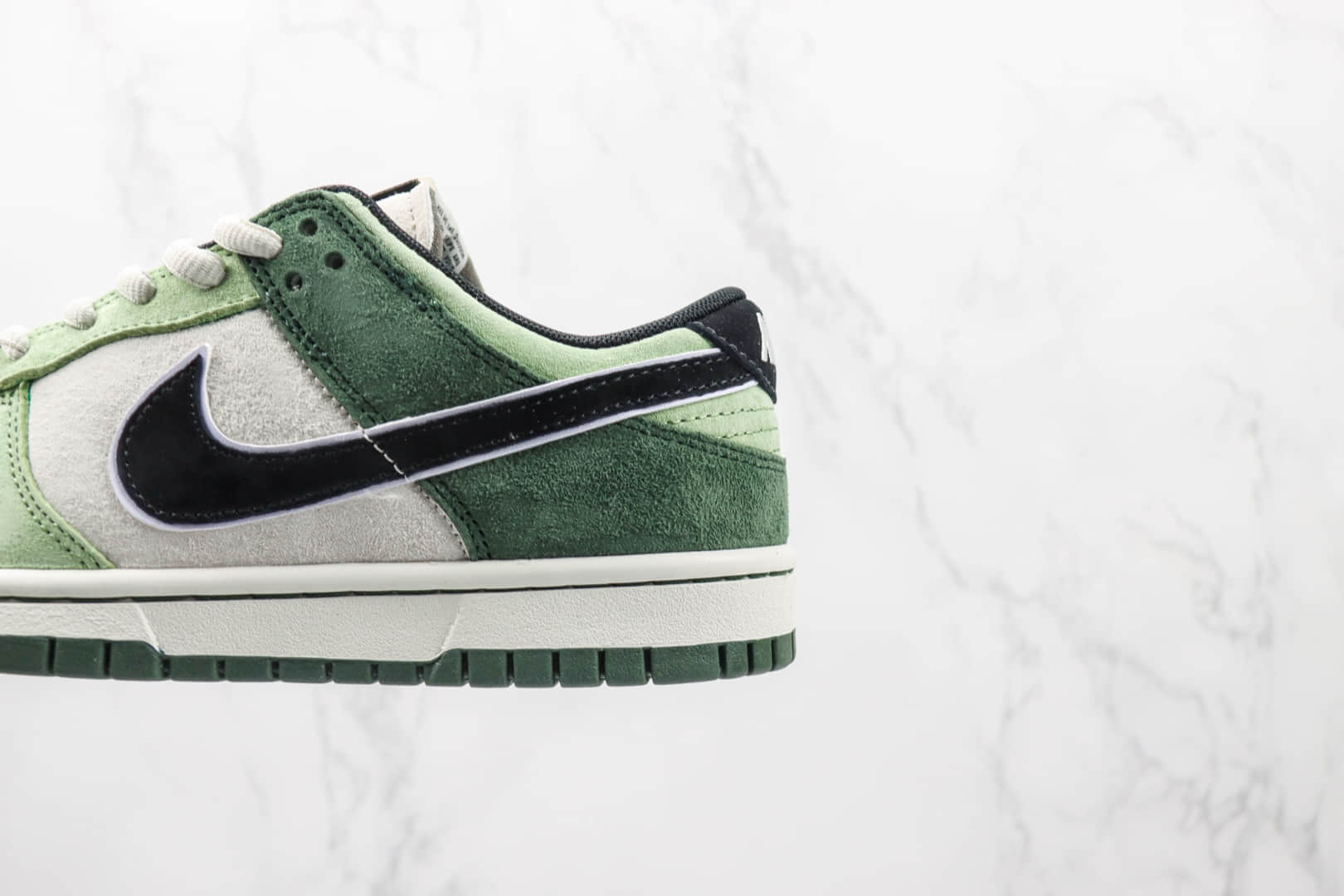 耐克Nike SB Dunk Low Steamboy OST x Otomo Katsuhiro大友克洋联名款纯原版本低帮SB DUNK麂皮摩卡绿板鞋 莆田天花板DUNK板鞋 货号:LF0068-001