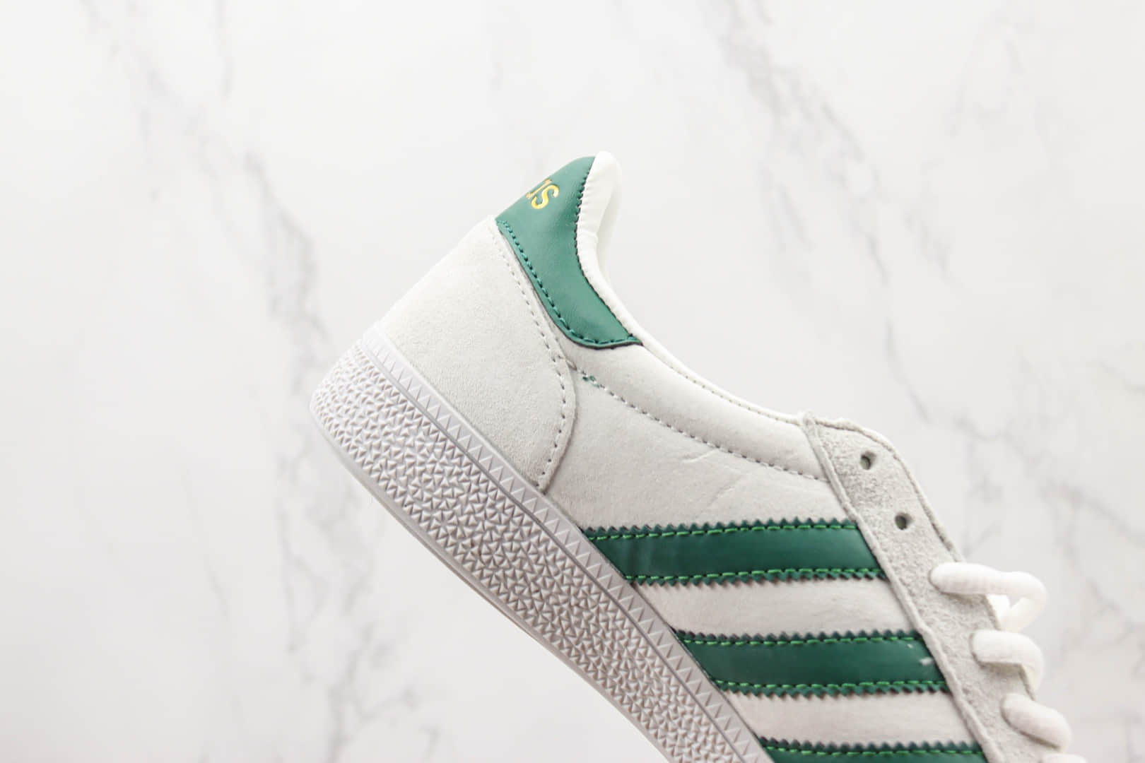 阿迪达斯Adidas Handball Spezial纯原版本白绿色平底复古跑鞋 阿迪达斯校园板鞋 货号:BD7636