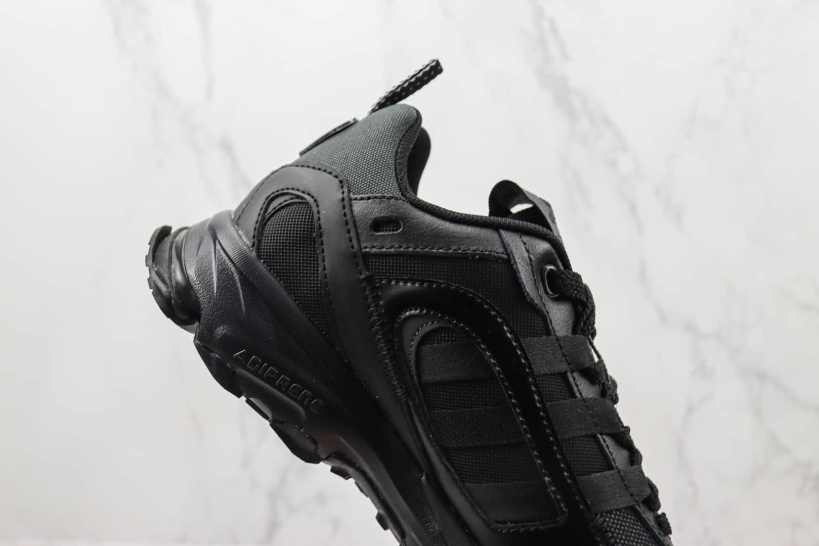 阿迪达斯adidas Sftm Shadowturf纯原版本SFTM联名黑色登山跑鞋 莆田阿迪达斯货源 货号:HQ3935