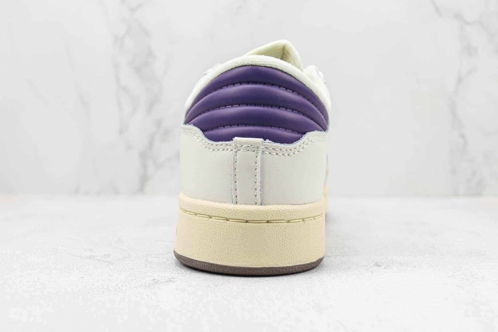 阿迪达斯adidas Centennial 85 Low纯原版本白棕紫色复古板鞋 莆田阿迪达斯货源 货号:IE2369
