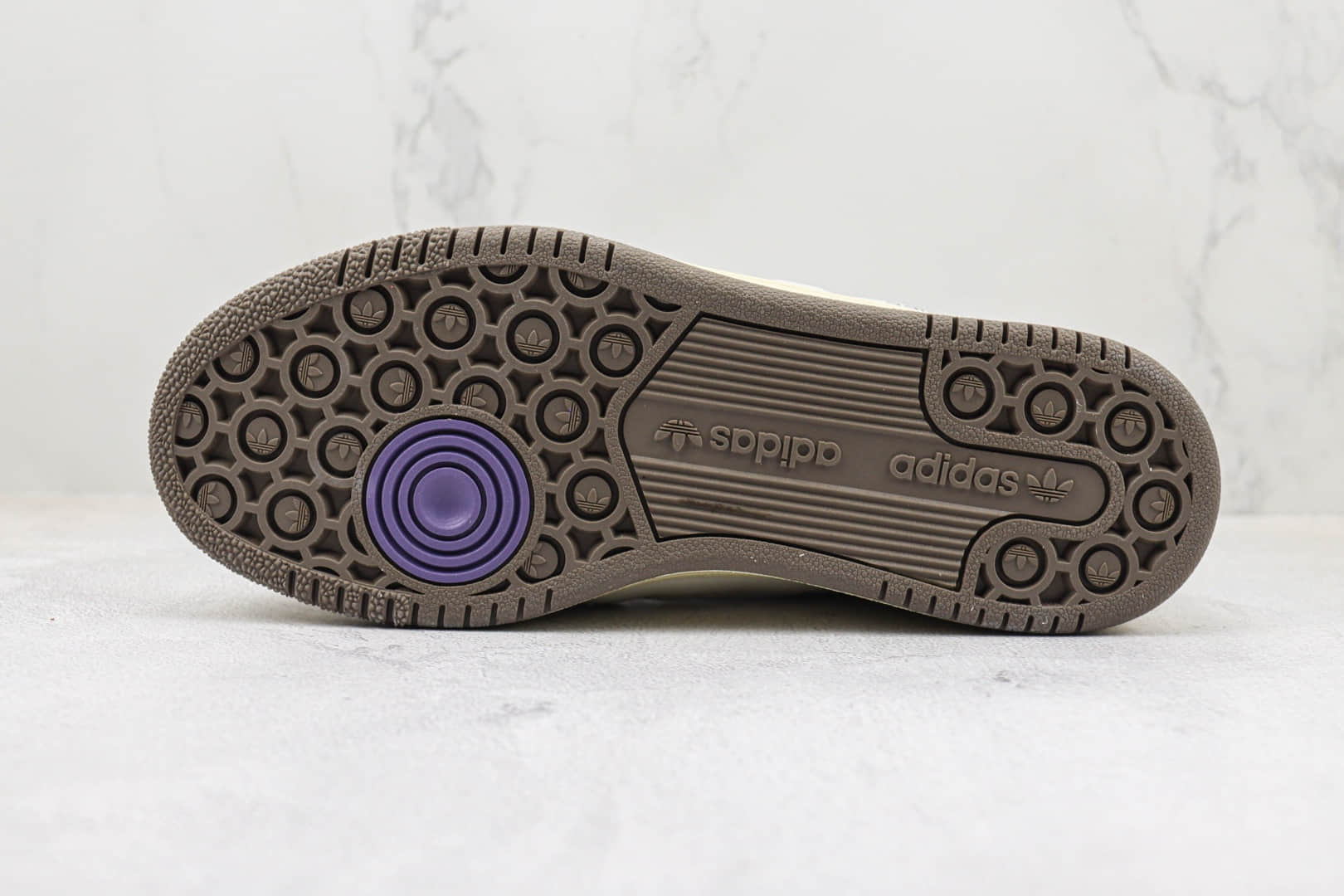 阿迪达斯adidas Centennial 85 Low纯原版本白棕紫色复古板鞋 莆田阿迪达斯货源 货号:IE2369