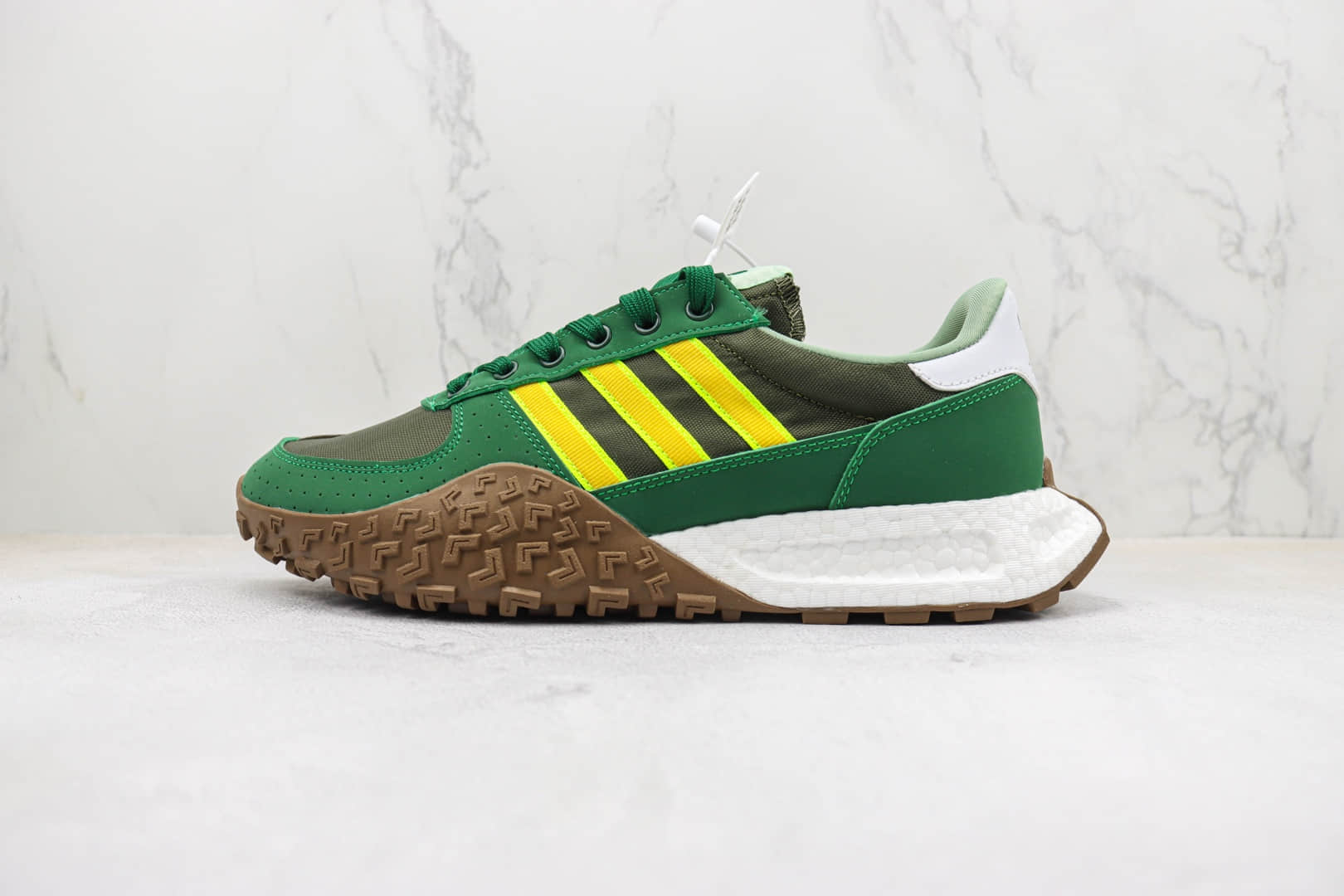 阿迪达斯adidas Retropy Boost E5 W.R.P纯原版本E5二代绿黄色复古慢跑鞋 莆田阿迪达斯货源 货号:HP2192