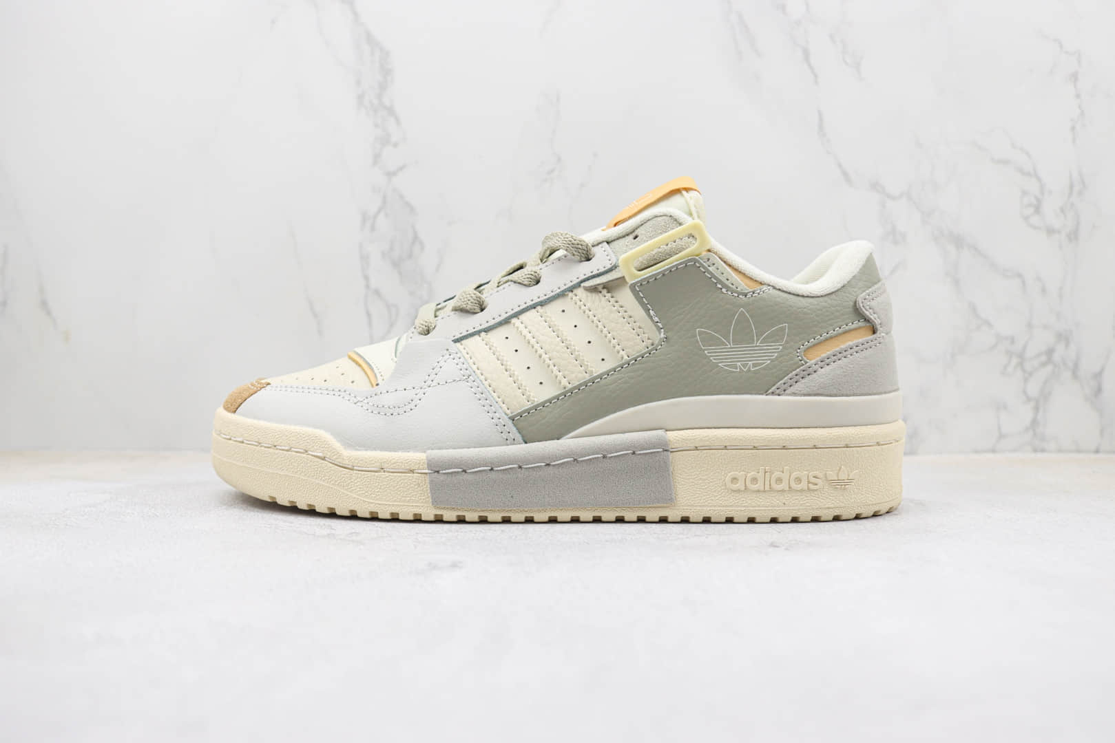 阿迪达斯adidas Fornm Exhibit Low纯原版本三叶草白灰色复古板鞋 莆田阿迪达斯货源 (ID:96088) - 图片1