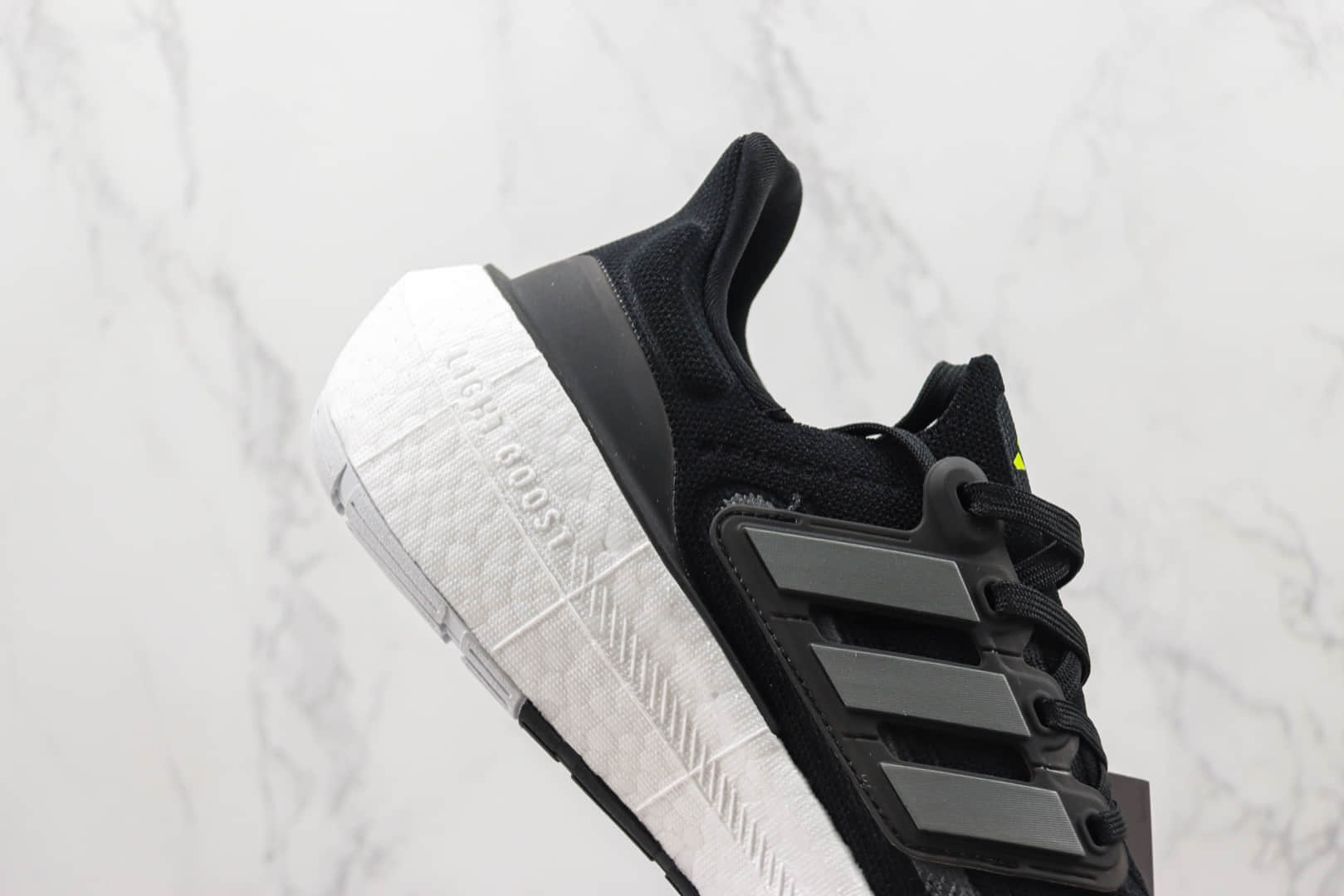 阿迪达斯Adidas Ultra Boost Light 23纯原版本UB9.0爆米花黑绿色跑鞋 莆田阿迪达斯爆米花系列跑鞋 货号:HQ6339