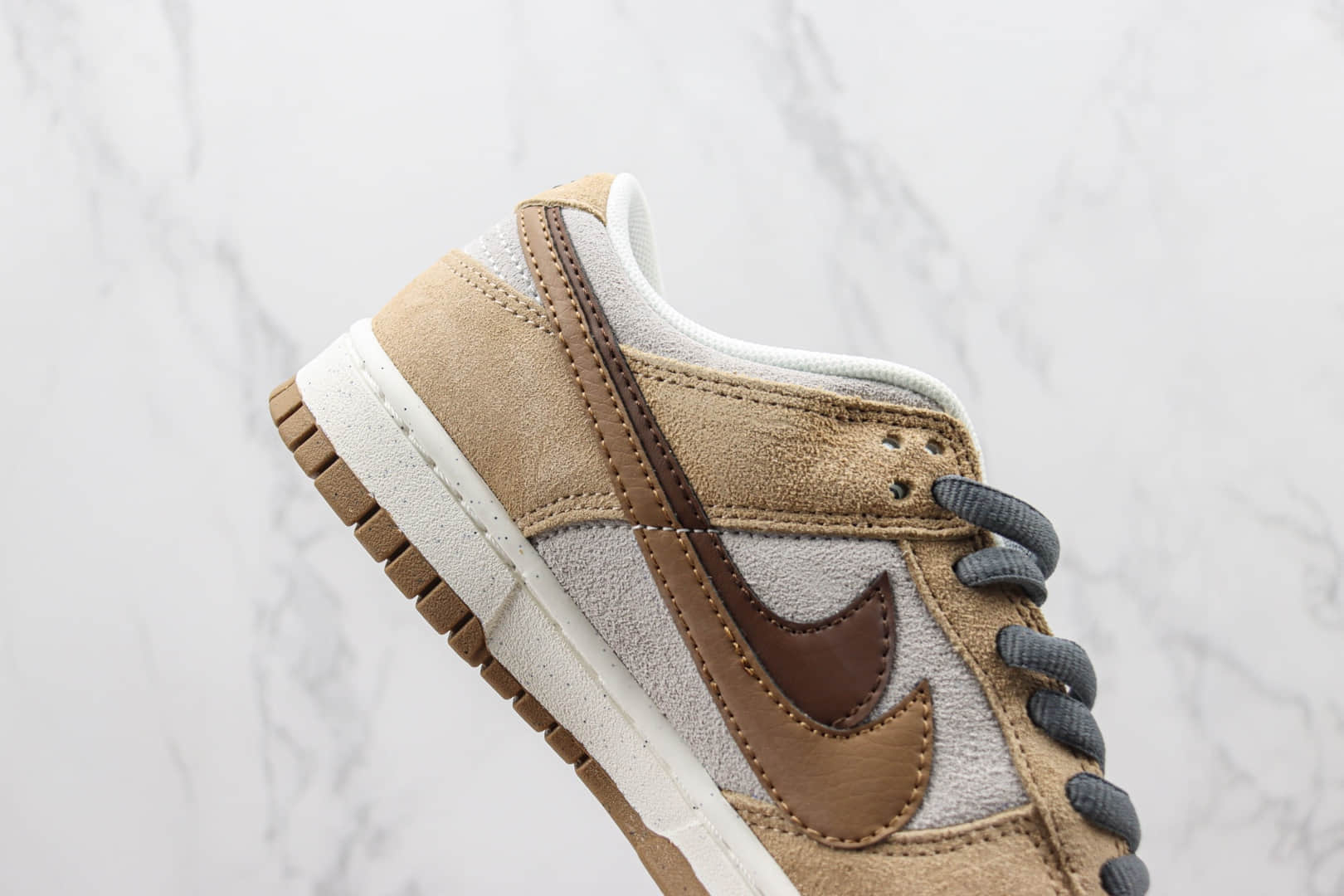 耐克Nike SB Dunk Low纯原版本低帮SB Dunk白卡其双钩板鞋 莆田天花板Dunk系列 货号:DO9457-119