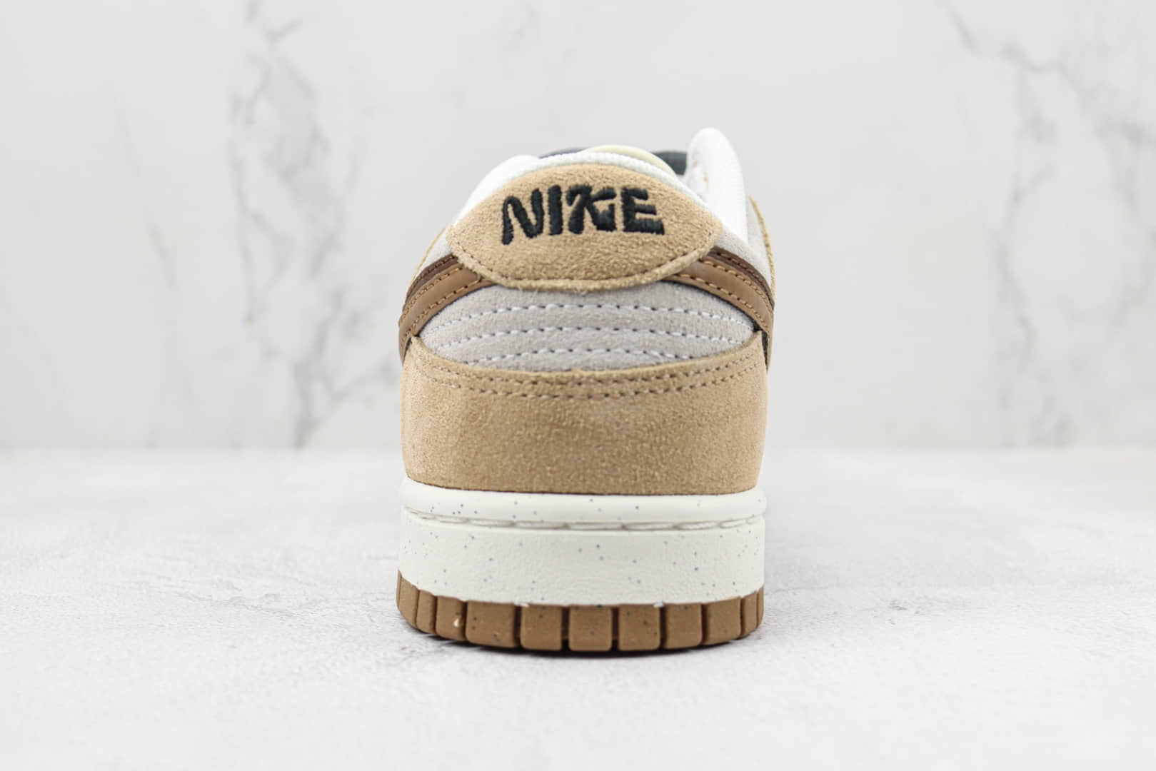 耐克Nike SB Dunk Low纯原版本低帮SB Dunk白卡其双钩板鞋 莆田天花板Dunk系列 货号:DO9457-119