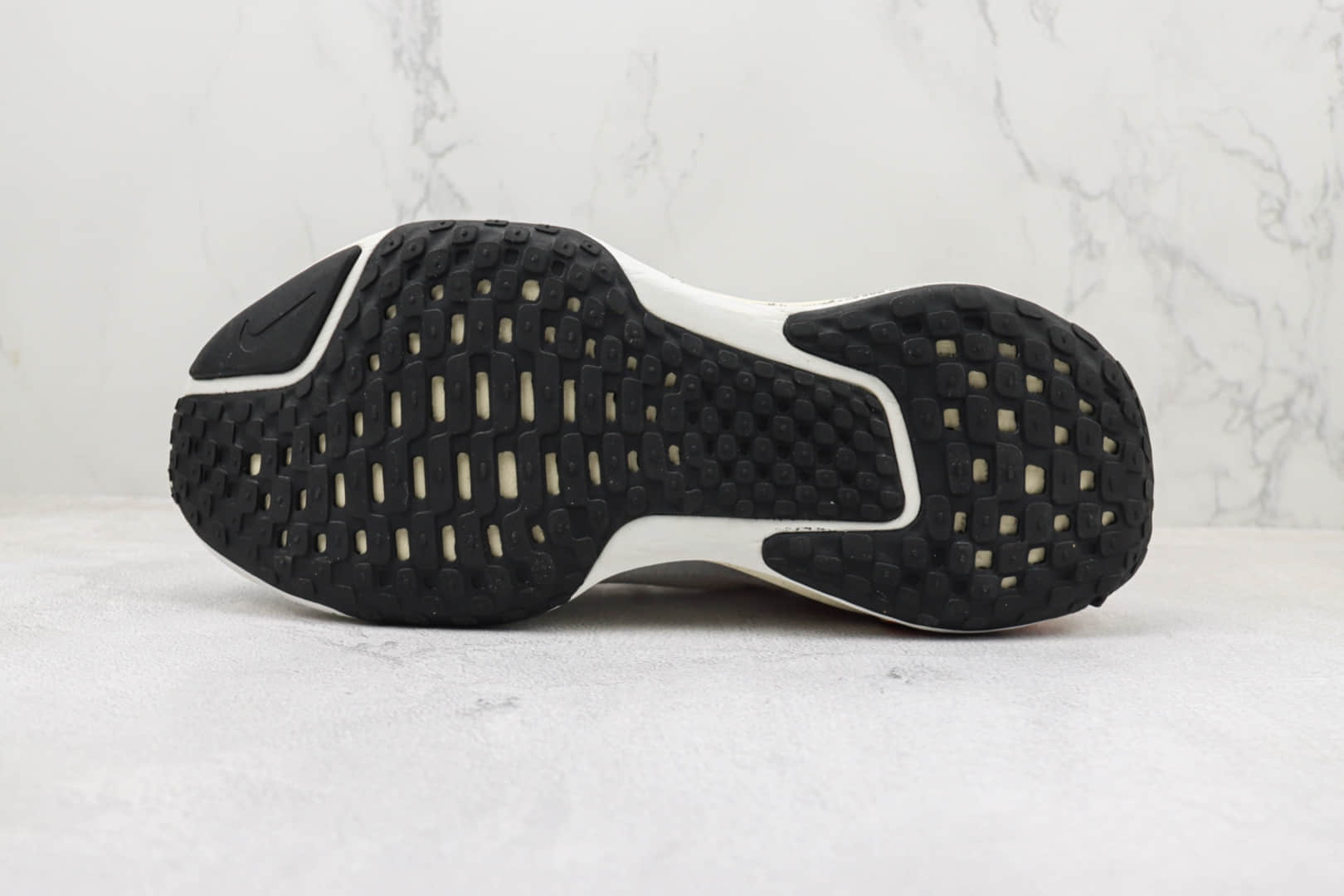 耐克Nike Zoom x Invincible Run Fk 3纯原版本白红色马拉松机能跑鞋 莆田耐克货源 货号:DR2615-101