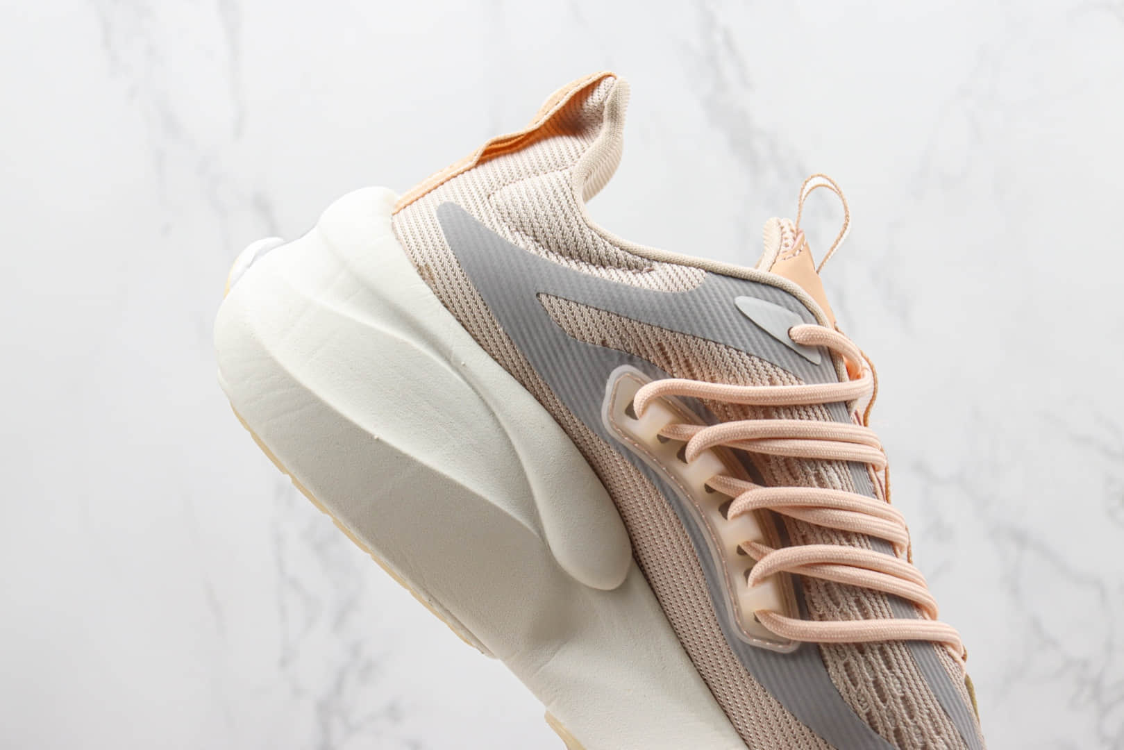 阿迪达斯adidas AlphaBoost V1纯原版本阿尔法1代虾粉色跑鞋 莆田阿迪达斯货源 货号:HP6135