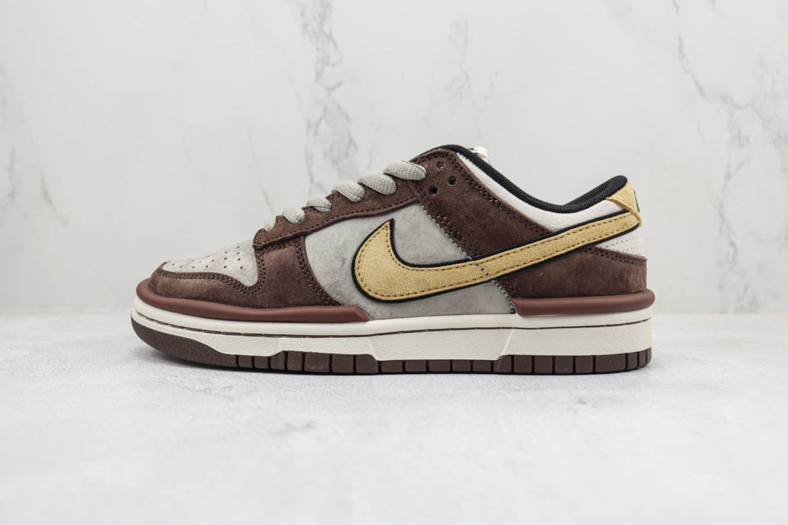 耐克Nike SB Dunk Low纯原版本大友克洋联名低帮SB Dunk灰褐色麂皮板鞋 莆田天花板Dunk系列 (ID:97188) - 图片1