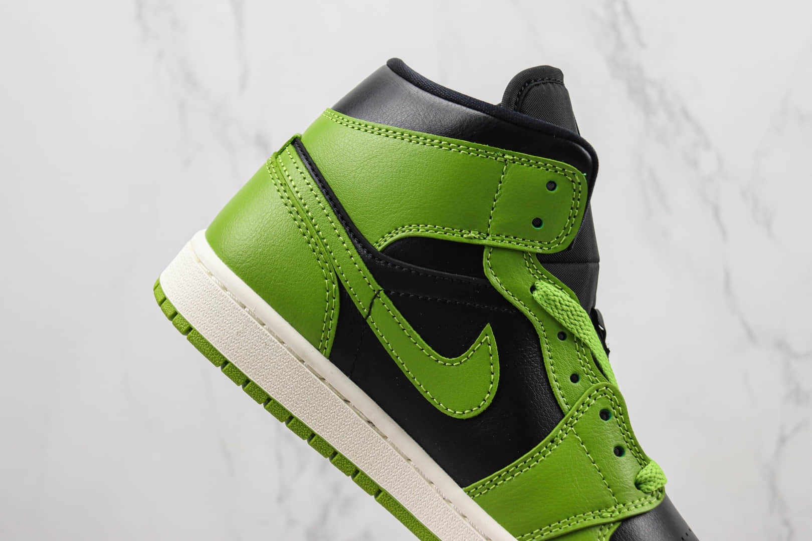 乔丹Air Jordan 1 Mid纯原版本中帮AJ1黑绿色篮球鞋 莆田天花板AJ1系列 货号:BQ6472-031