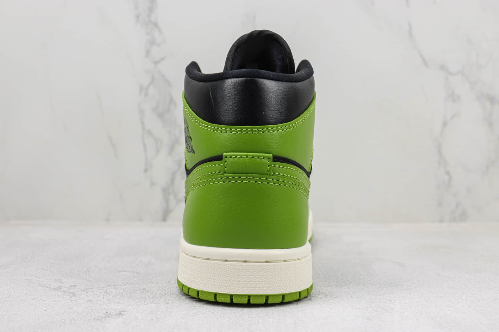 乔丹Air Jordan 1 Mid纯原版本中帮AJ1黑绿色篮球鞋 莆田天花板AJ1系列 货号:BQ6472-031