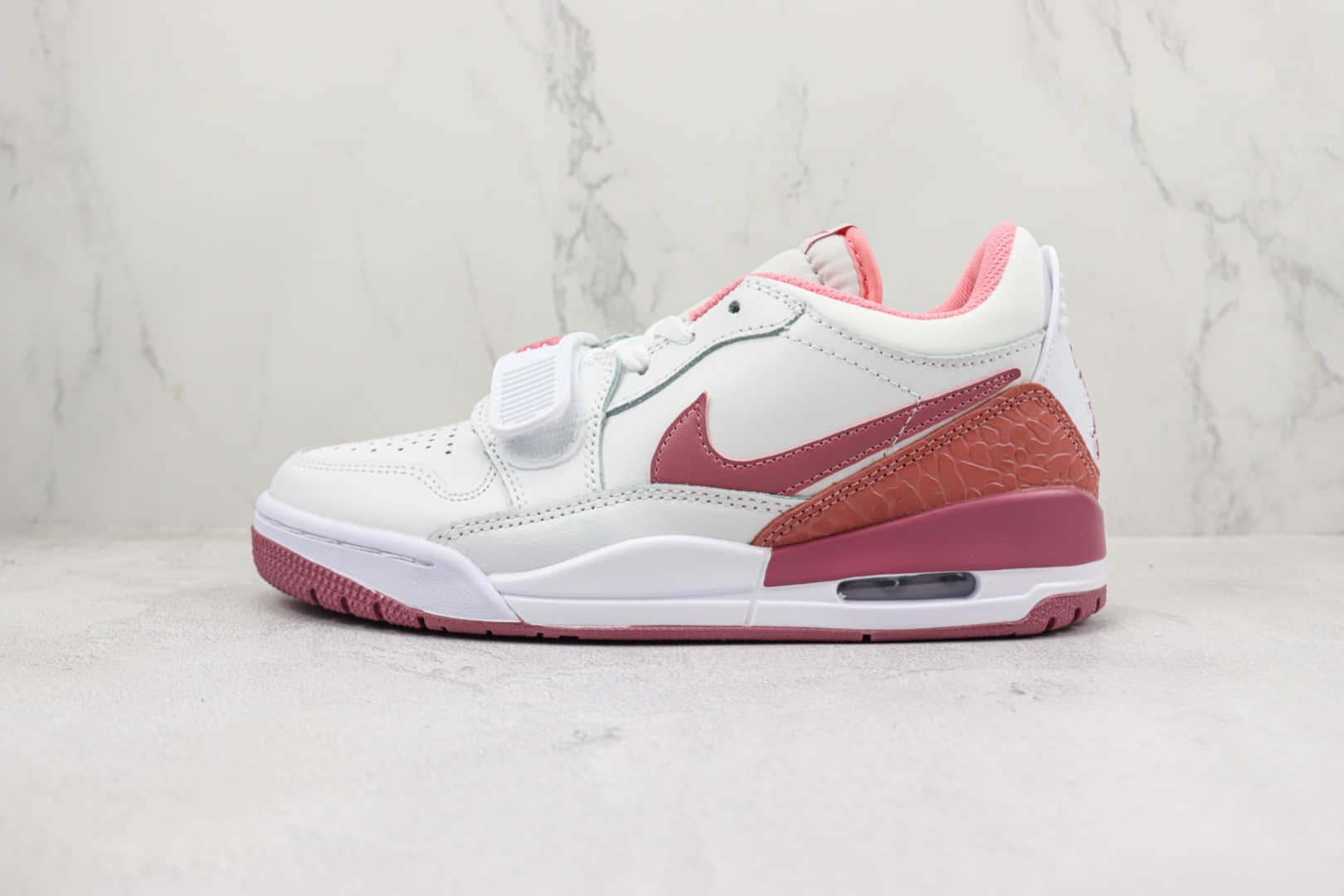乔丹Air Jordan Legacy 312纯原版本AJ312粉白色三合一篮球鞋 莆田复刻鞋货源 (ID:97429) - 图片1