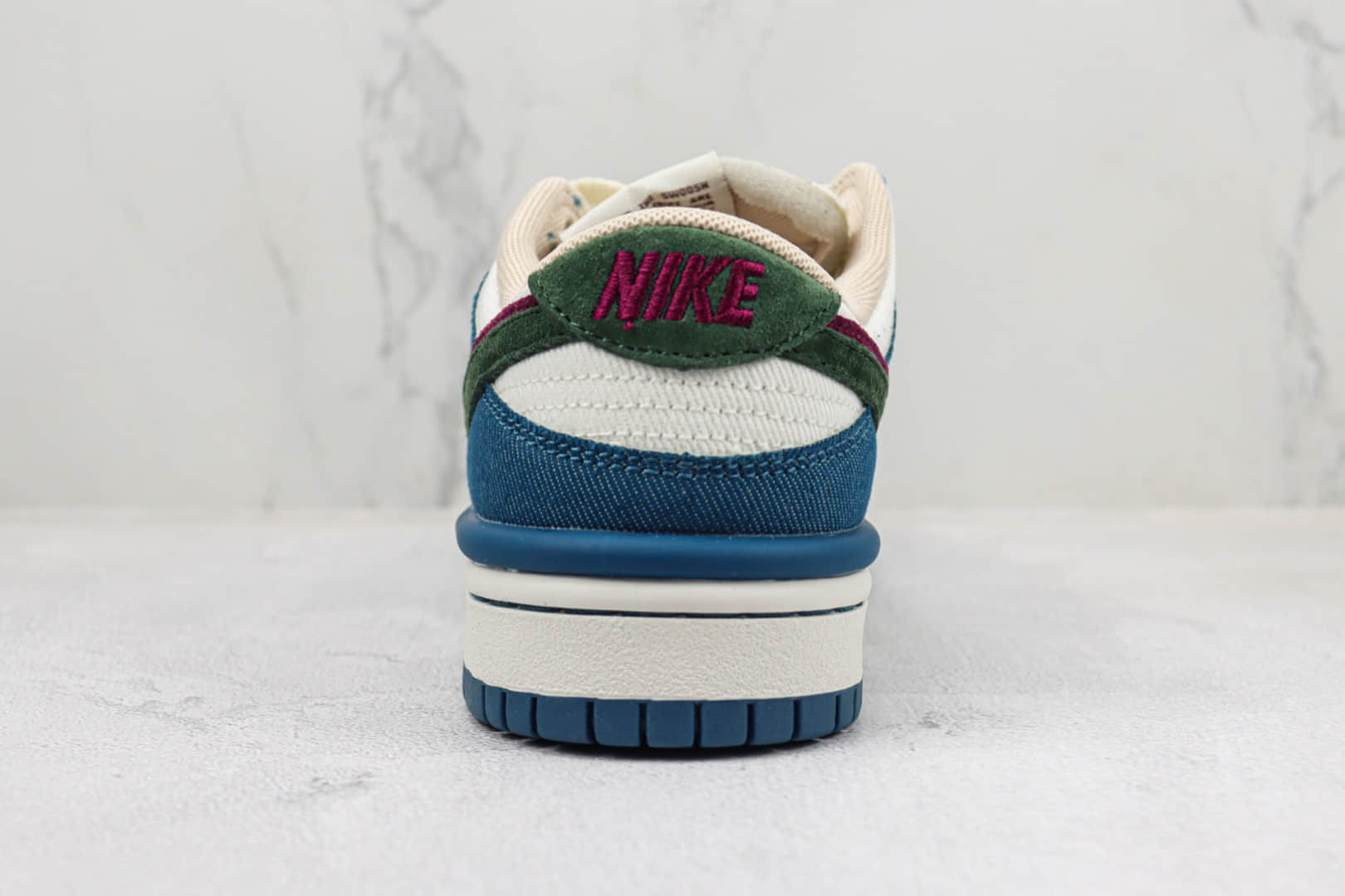 耐克Nike SB Dunk Low纯原版本低帮SB Dunk大友克洋联名蓝白红绿双钩帆布板鞋 莆田天花板Dunk系列 货号:DZ2794-266