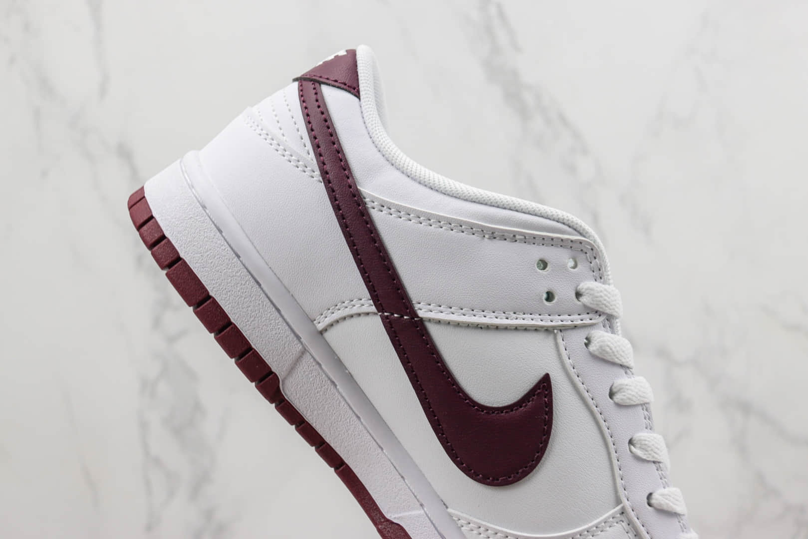 耐克Nike Dunk Low纯原版本低帮Dunk白酒红板鞋 莆田天花板Dunk系列 货号:DV0831-102