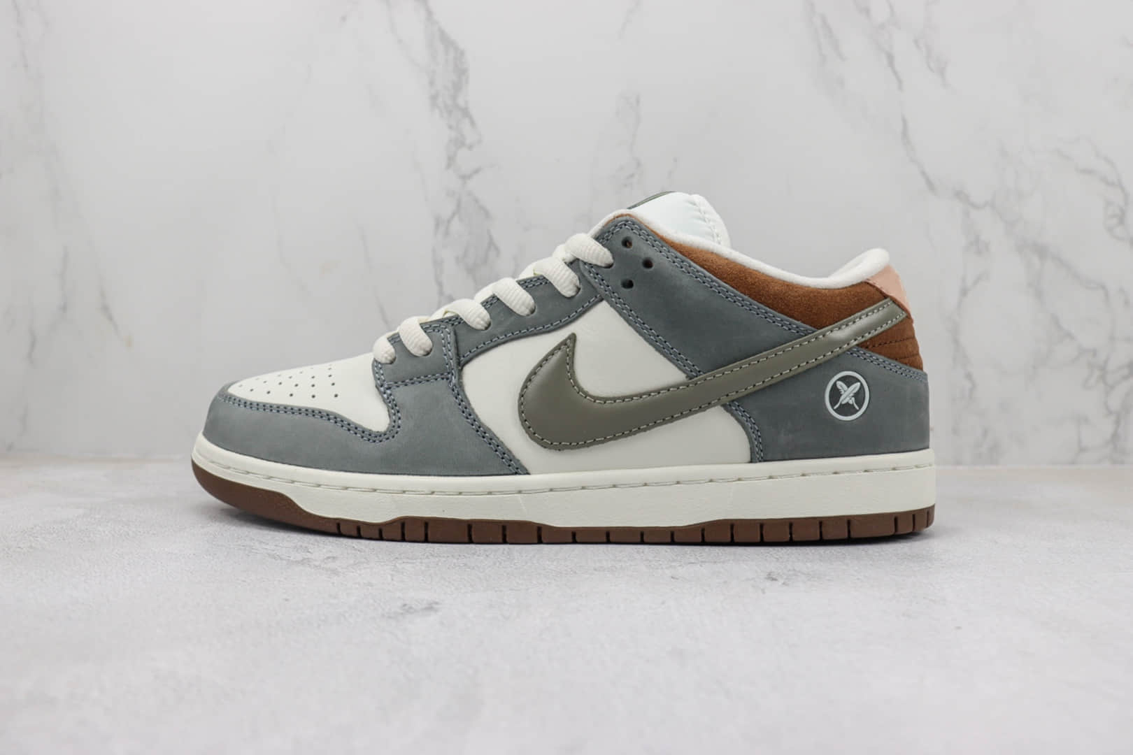 耐克Yuto Horigome x Nike SB Dunk Low纯原版本SB Dunk羽毛联名灰白色板鞋 莆田天花板Dunk系列 (ID:98273) - 图片1